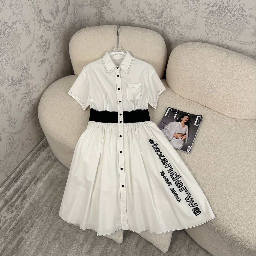 New Arrival: Single-Handed Female Clothes for Early Spring, High-Quality Fashion in Black, White, and Blue. - 图片 5