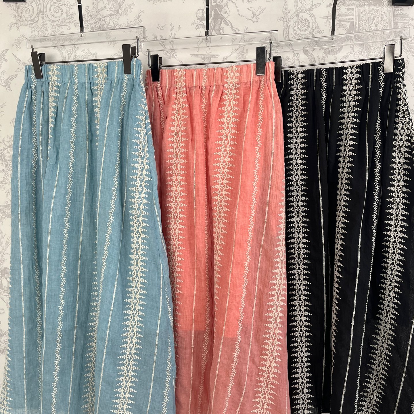 “Chlo’s High-Quality Embroidered Fashion Suit in 3 Colors for Spring and Summer” - 图片 2