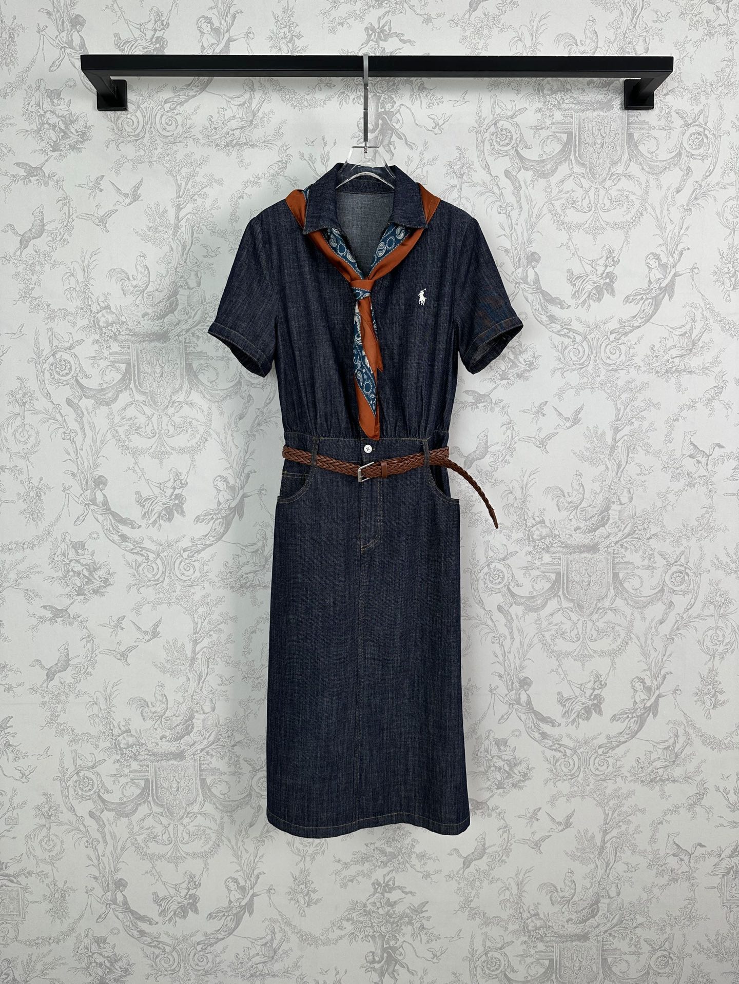 New Tweedy Girl Spring Collection with Silk Scarf for Fashion High Atmosphere