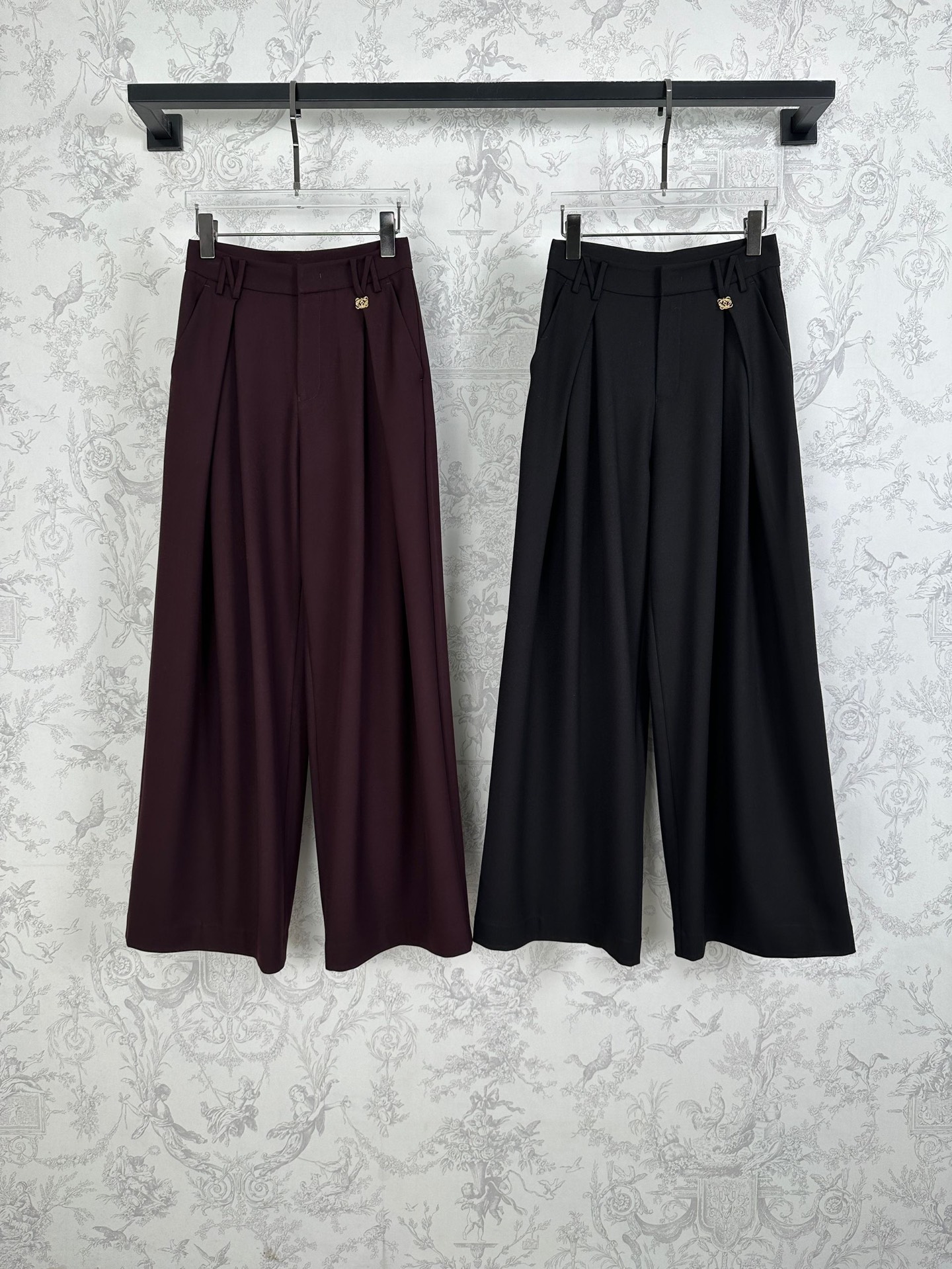 “High-Quality Women’s Suit for Autumn | New Arrival with TR Fabric | SMLXL Sizes in Black & Wine Red”
