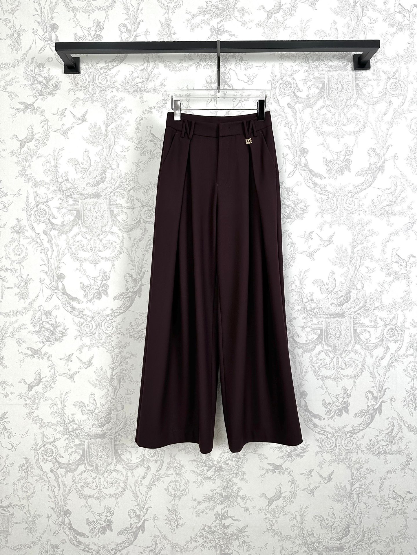 “High-Quality Women’s Suit for Autumn | New Arrival with TR Fabric | SMLXL Sizes in Black & Wine Red” - 图片 3