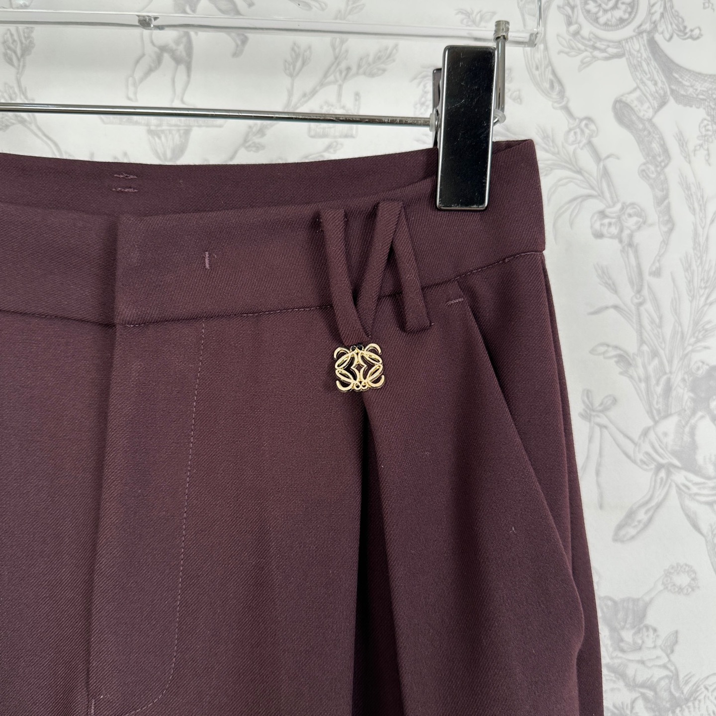 “High-Quality Women’s Suit for Autumn | New Arrival with TR Fabric | SMLXL Sizes in Black & Wine Red” - 图片 5