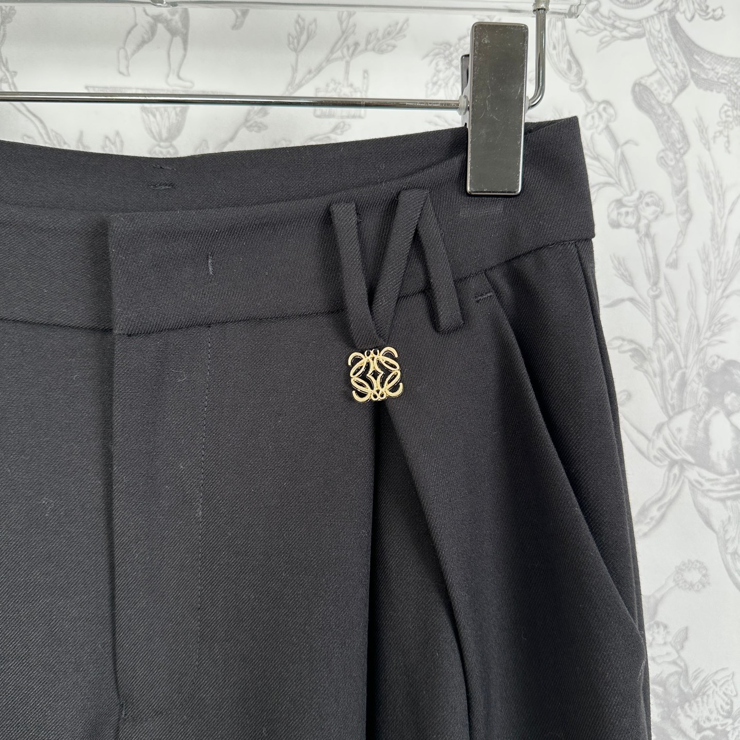 “High-Quality Women’s Suit for Autumn | New Arrival with TR Fabric | SMLXL Sizes in Black & Wine Red” - 图片 8