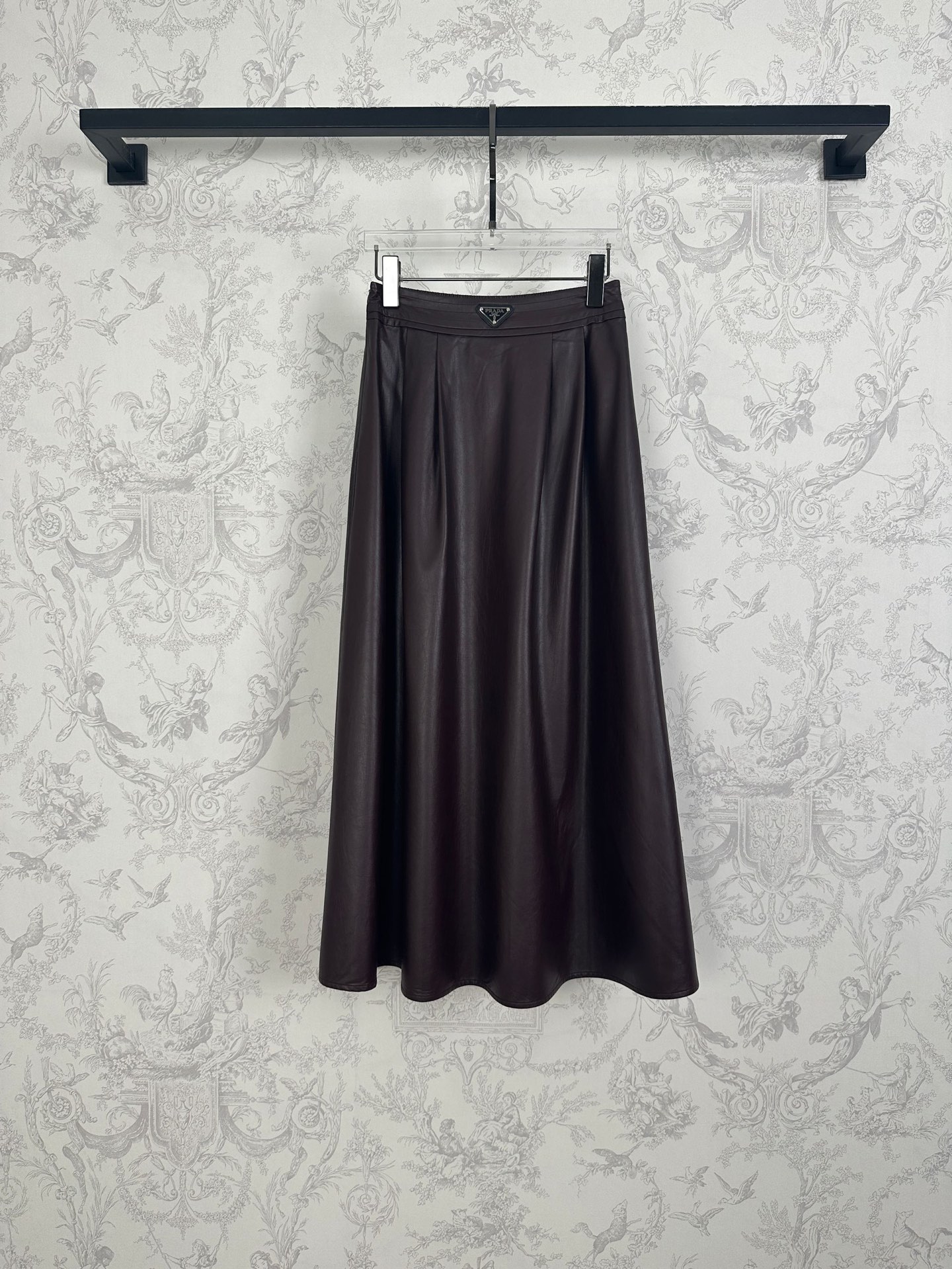 “New Arrival: High Atmosphere Female Suit with Half Skirt in Black, Tan, and Wine Red” - 图片 6