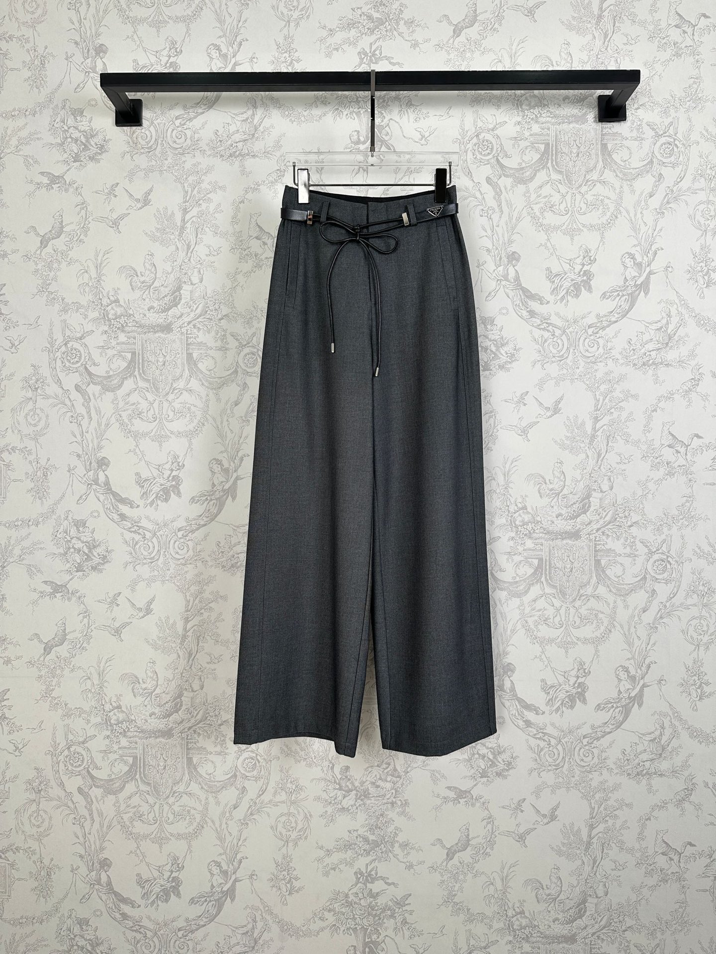 “Versatile P576 Dress: New Arrival for Early Autumn, Wool Mix Broad-Legged Pants in 3 Colors” - 图片 4