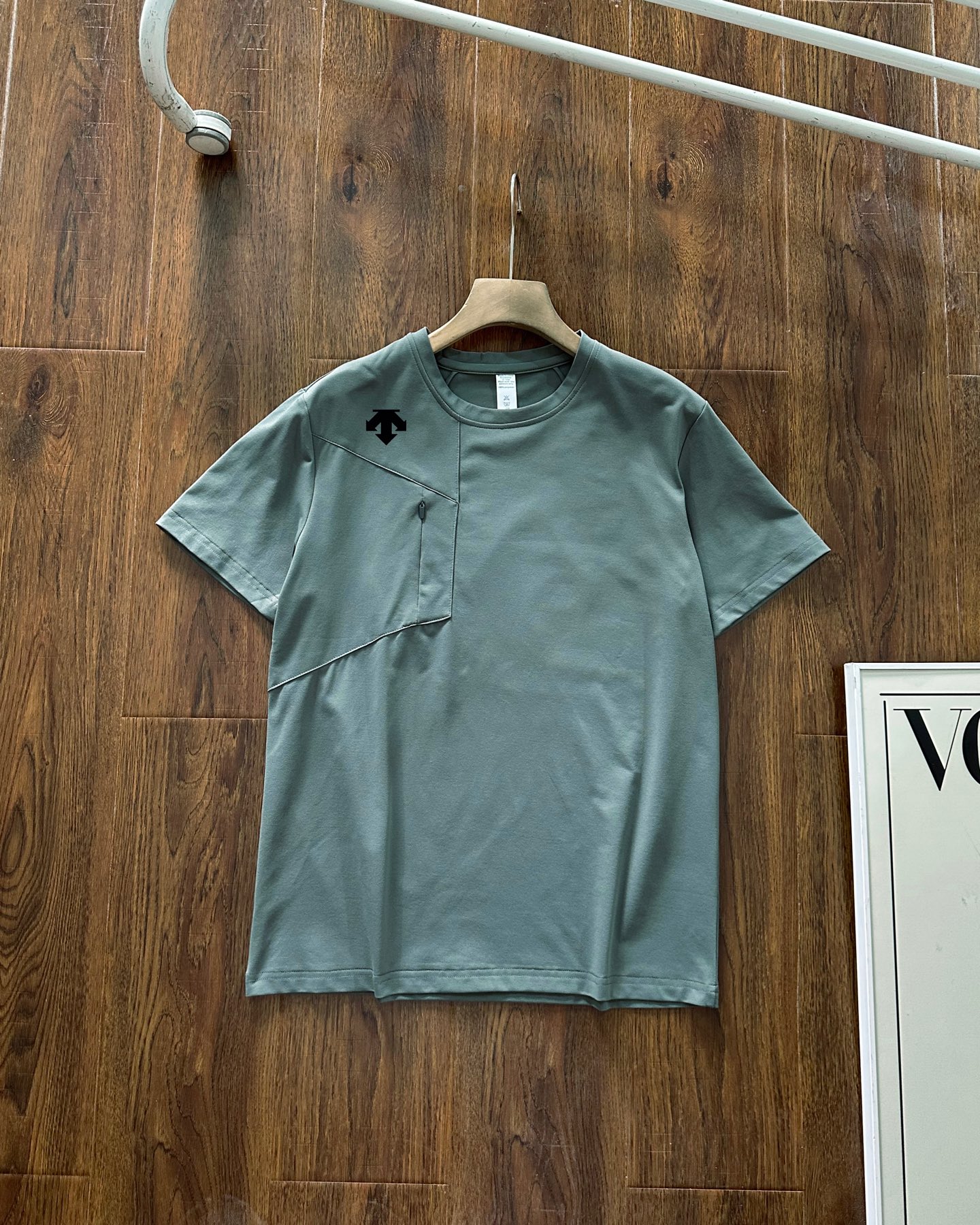 Alternative view of T-Shirt 08243