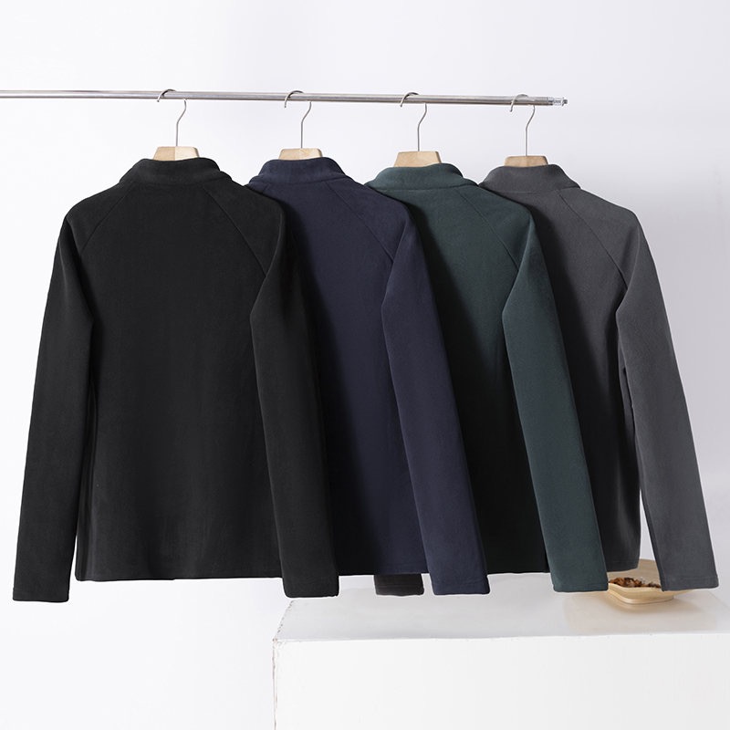 🛒购物价： 💰175ARC'TERYX/始祖鸟户外男士立领抓绒衣
保暖抓绒衣给生活多一点时尚找到自己style
可外穿，可内搭，搭配冲锋衣外套加厚保暖温暖加倍，御寒保暖 无惧寒冬，加绒保暖内里抵御严寒入侵抗寒!	保暖选择	无懈可击 加绒加厚	瞬间锁住热量温感舒适双层蓄热保暖绒里，时尚立领设计防风舒适，时尚有型个性胸袋时尚胸袋设计方便储物实用美观，实用插袋设计方便储物放置丢失，防风袖口微弹袖口设计贴合手腕防风保暖，适合跑步、健身、居家休闲、户外运动、聚会等众多场合！！！
颜色：黑色&nbsp; 灰色&nbsp; 藏青 绿色
尺码：见图九







