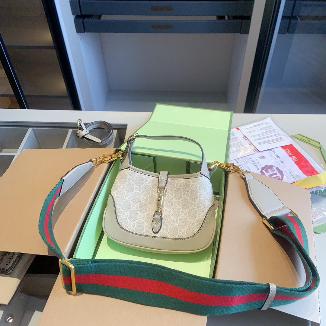 Gucci Sacs À Bandoulière & À Épaule Couleur du thé au lait Cuir de vache Fashion Mini