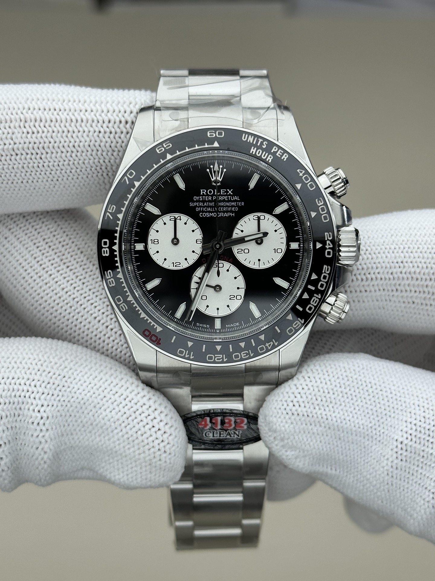 NO:157754,Clean factory new product Ditona Le Mans. Ditona series 126529-0001 new Le Mans. The real 24-hour timing function, the ordinary 4131 Ditona time limit is 12 hours. Transparent glass bottom cover, all Ditona watches, only Le Mans and Icelandi are transparent bottom styles. The three eyes of the dial are pearlescent white matte technology, not pure white. It is consistent with the authentic product.,,christian louboutin19860909Clean厂新品迪通拿勒芒. 迪通拿系列126529-0001新款勒芒 真正的24小时计时功能,普通4131迪通拿计时上限为12小时. 透明玻璃底盖,迪通拿所有表款,只有勒芒和冰蓝迪是透底款式. 表盘三眼为珠光白磨砂工艺,不是纯白色.和真品一致.,,christian louboutin,Watch