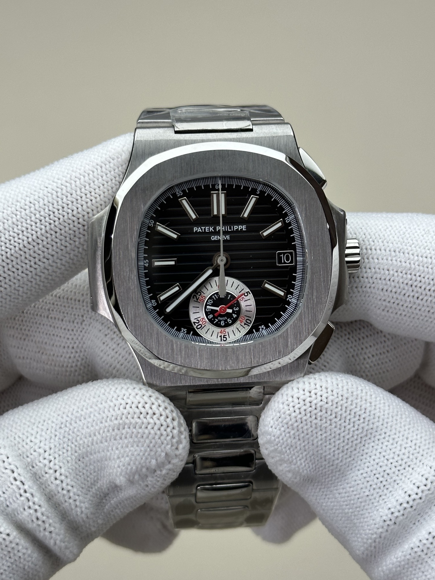 Patek Philippe Nautilus 5980 Multifunction Chronograph Watch - 40.5mm 2 i1745214784010 7913 0 0