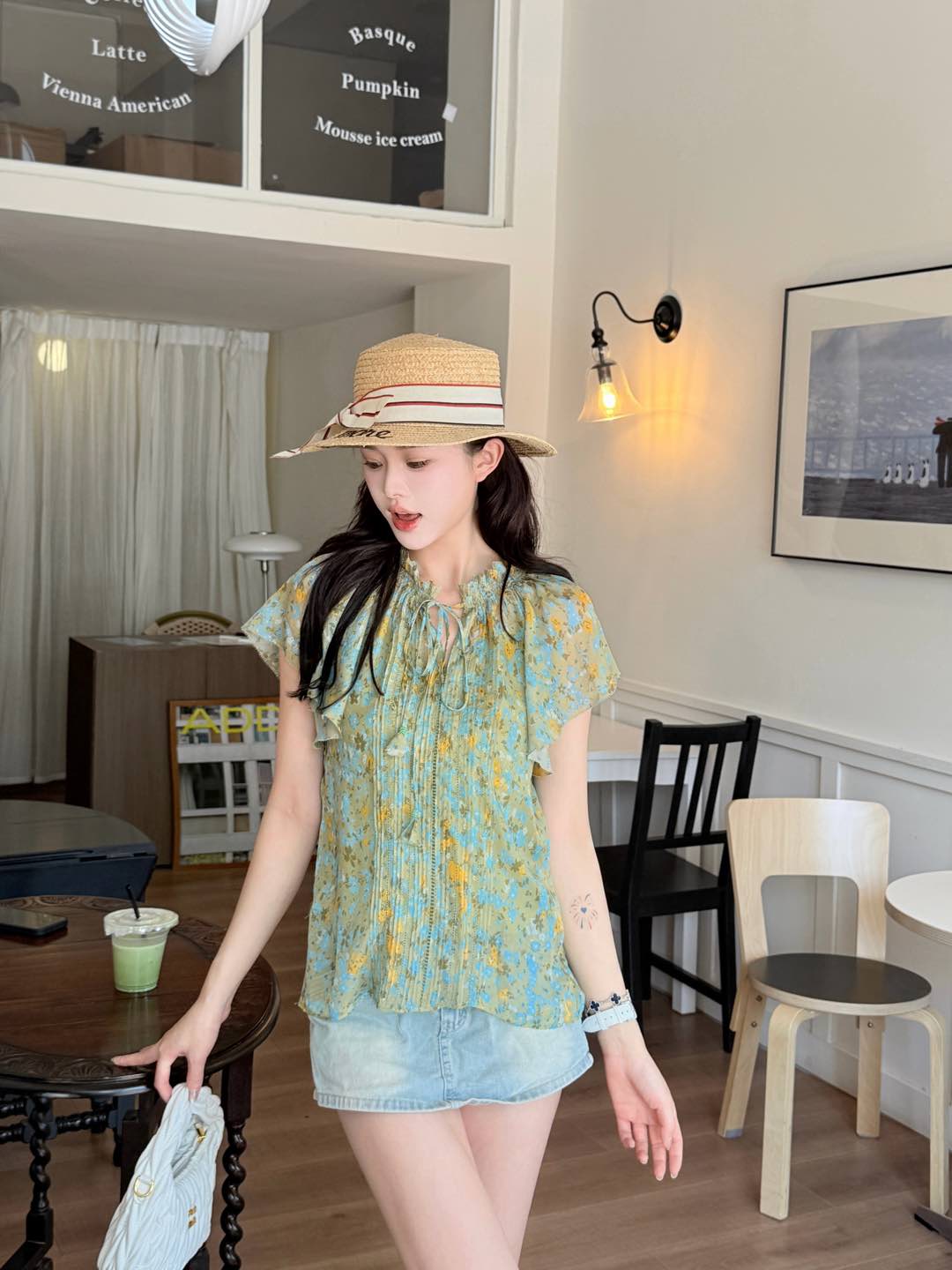 Elegant Floral Print Silk Dress for Women - Breathable and Chic 4 i1747052504773 4799 0 10
