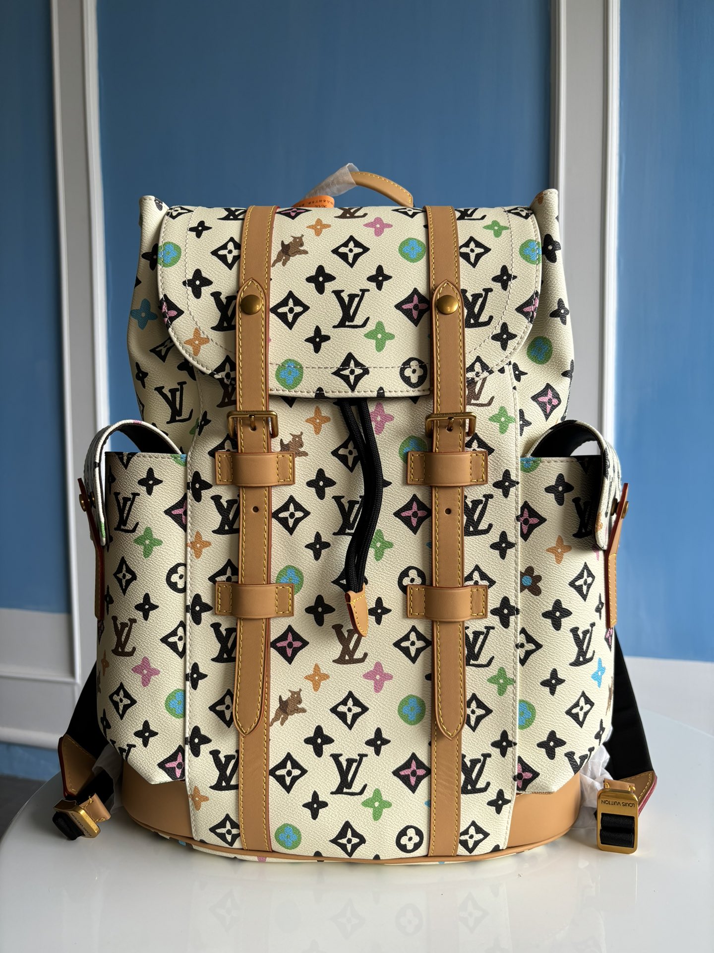 Louis Vuitton Official products on sale through special channels