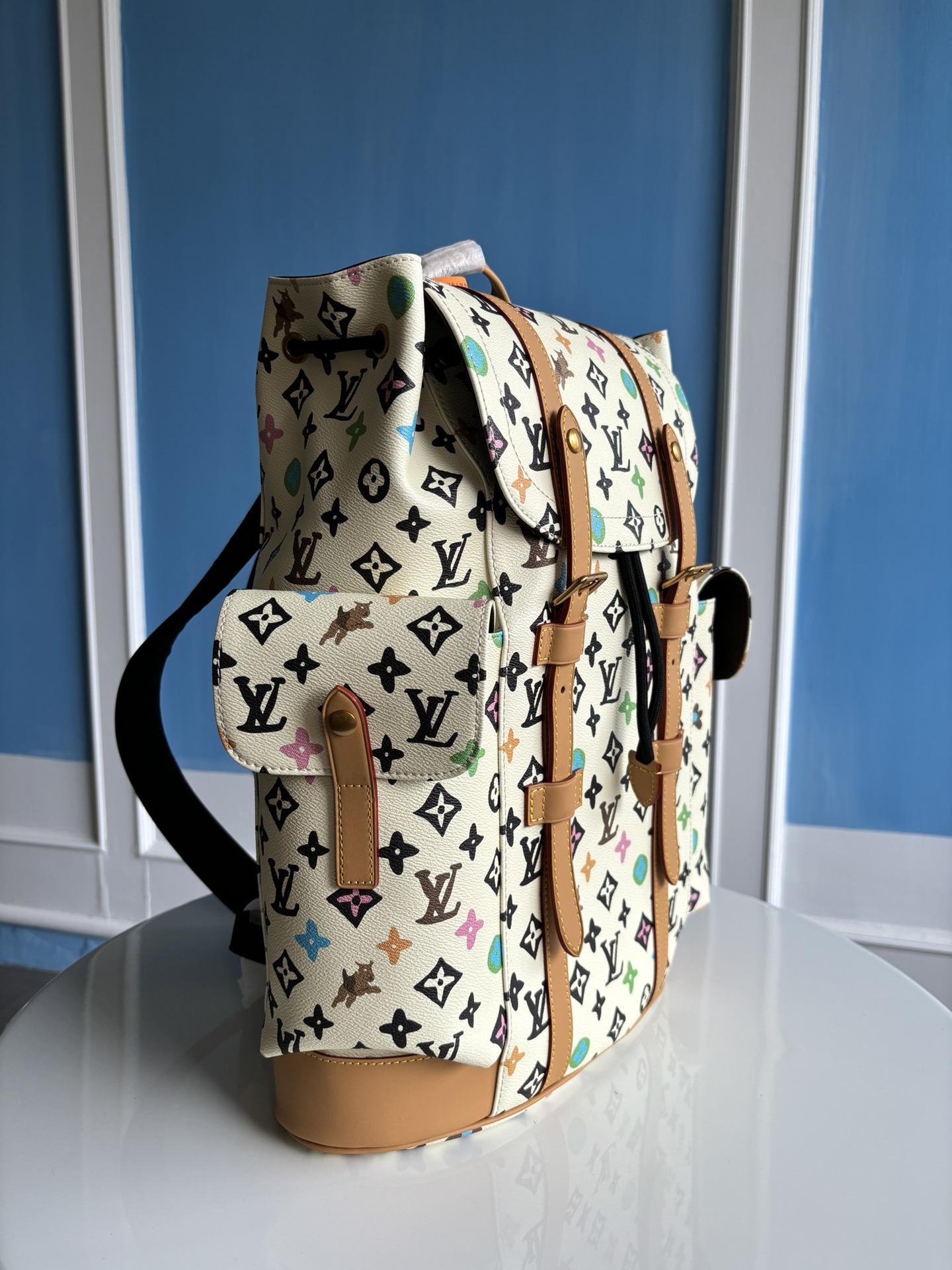 Louis Vuitton Official products on sale through special channels