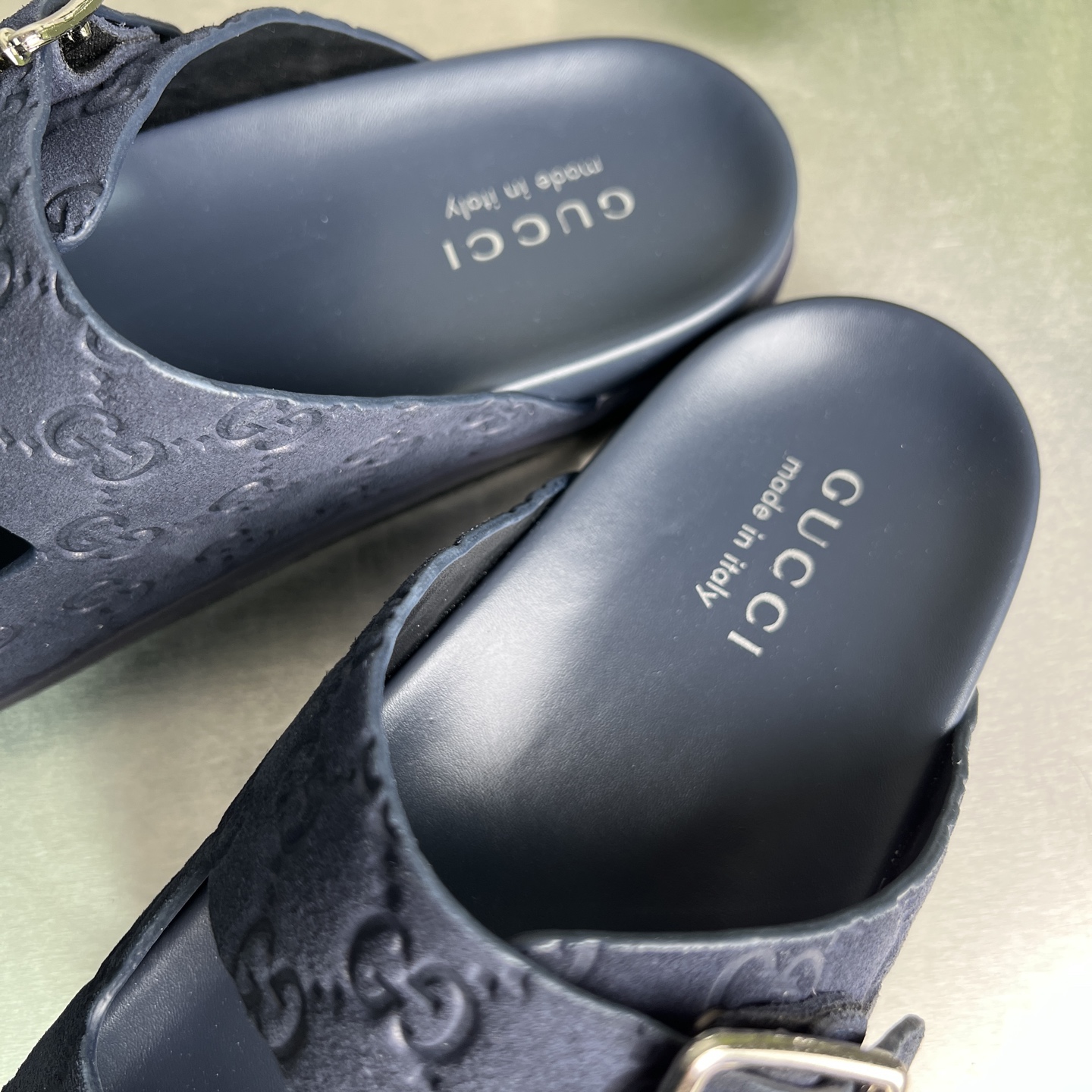 Gucci Double G Embossed Cross Strap Platform Sandals Slides Unisex 9 i1743677987364 924 0 7