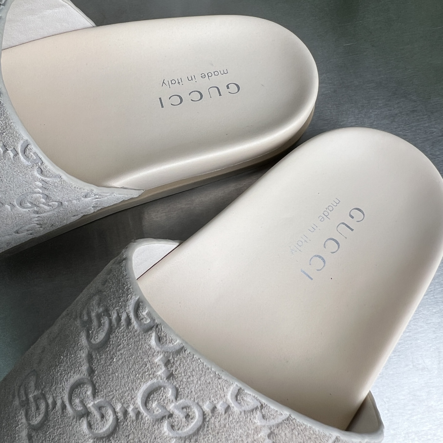 Gucci Women's Double G Embossed Cross-Strap Platform Slides Sandals 9 i1743678184271 8617 0 7