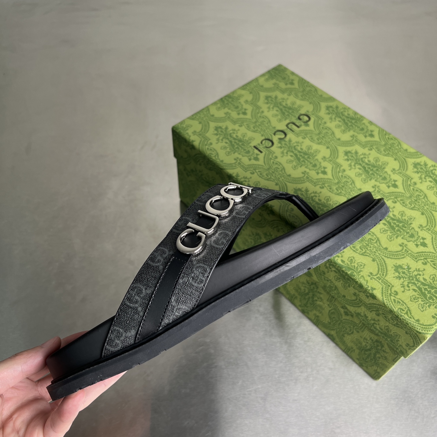 Gucci Men's Double G Embossed Thong Sandals - Black with Iconic Design 5 i1745357314963 6571 0 3