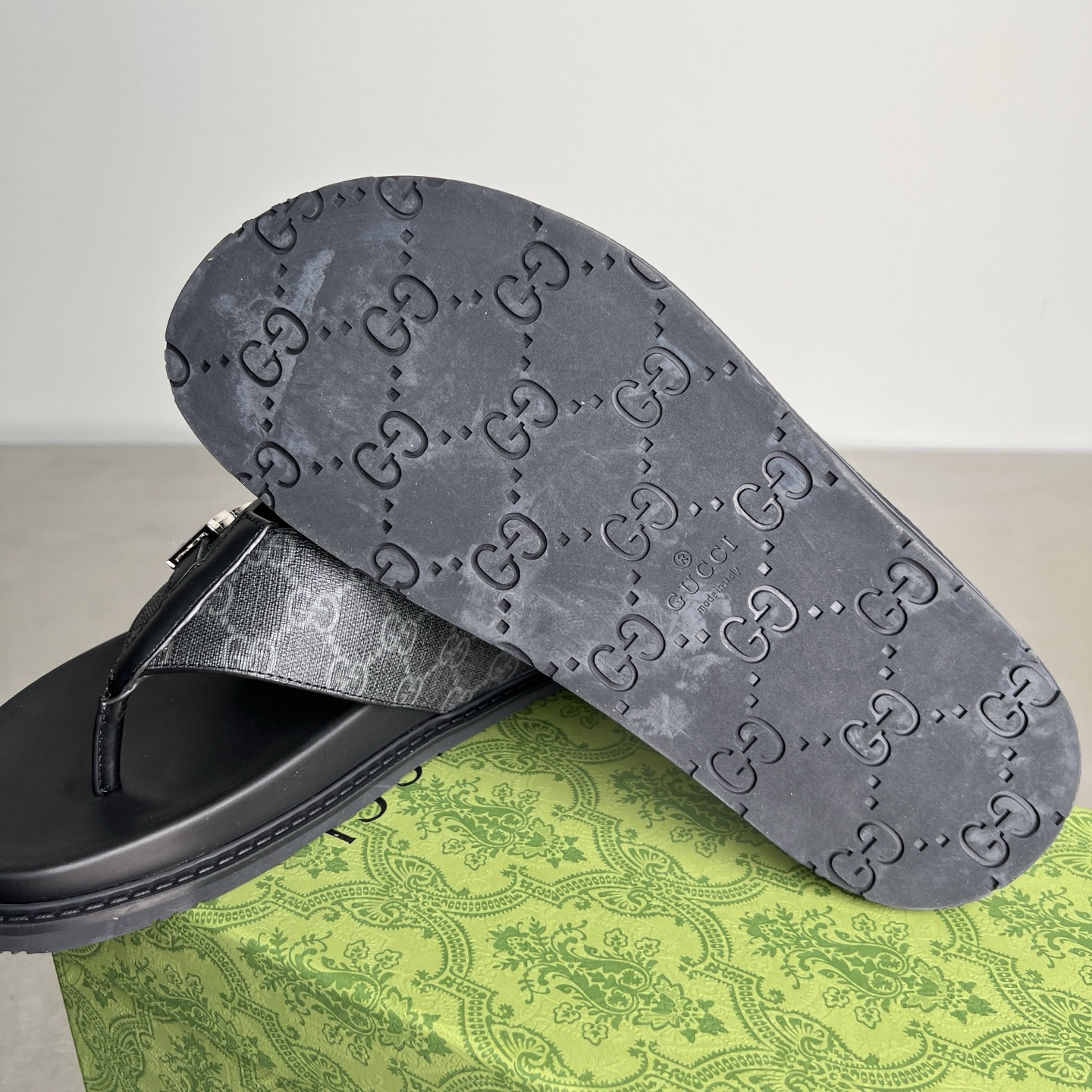 Gucci Men's Double G Embossed Thong Sandals - Black with Iconic Design 10 i1745357316669 7530 0 8