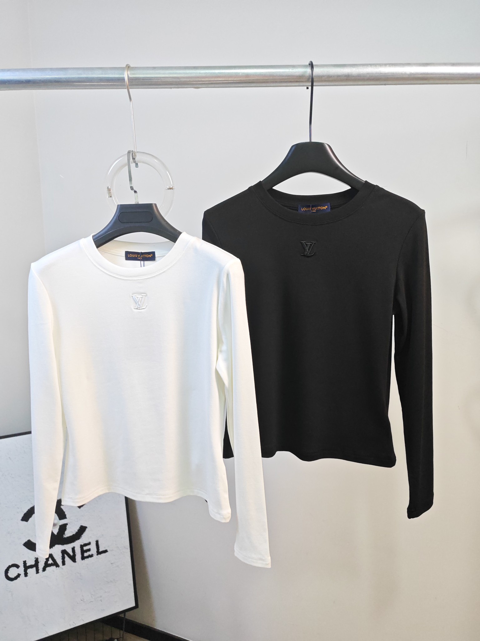 Louis Vuitton Logo Long Sleeve T-Shirt
