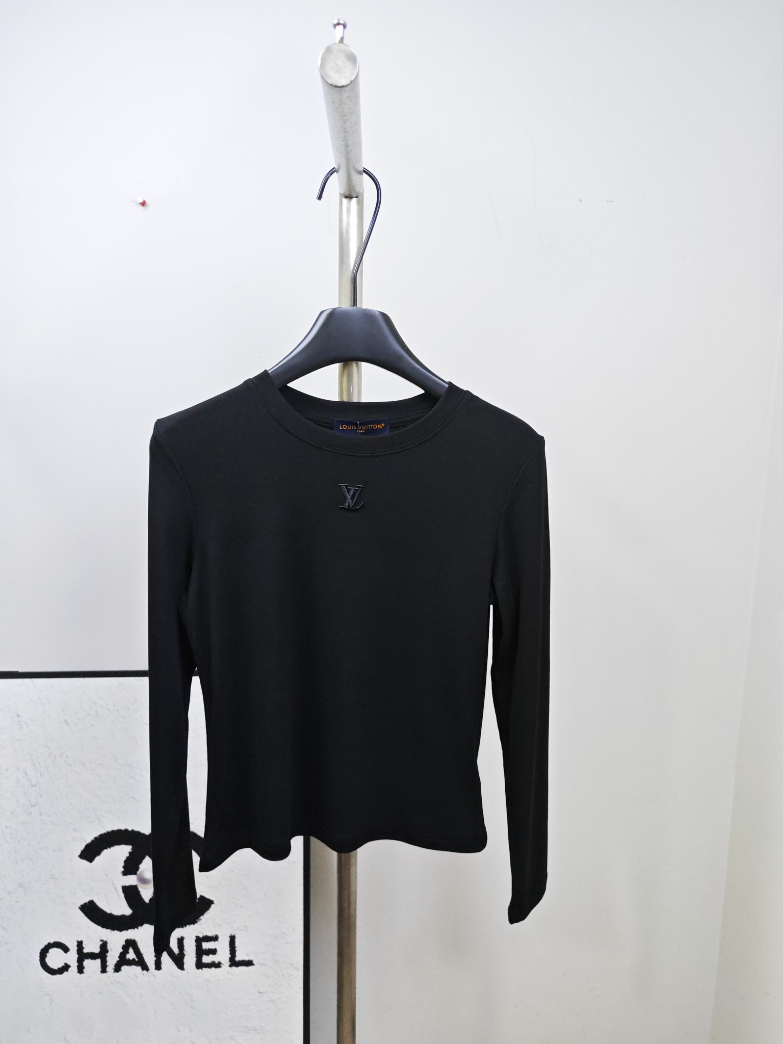 Louis Vuitton Logo Long Sleeve T-Shirt