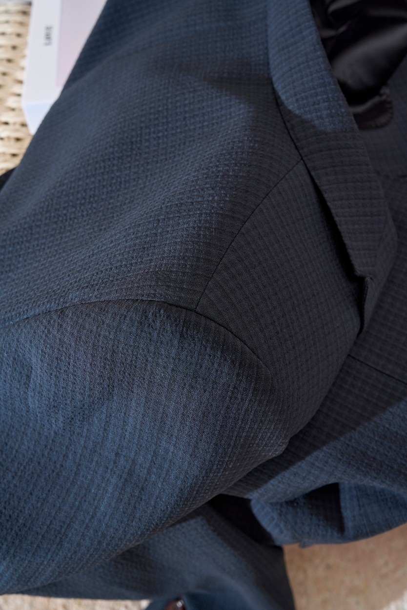 Bubble Veil Textured Business Suit with Horn Buttons: Fashionable and Practical Choice - 图片 5