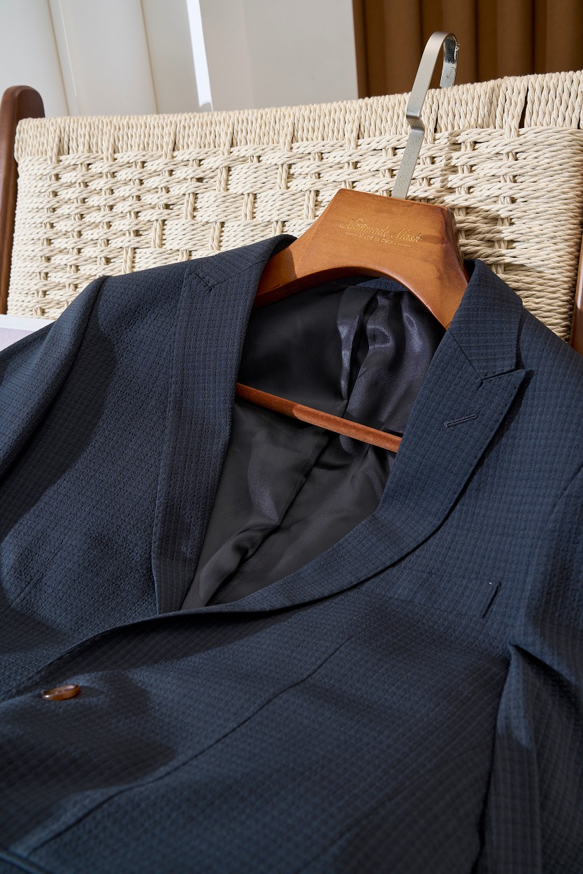 Bubble Veil Textured Business Suit with Horn Buttons: Fashionable and Practical Choice - 图片 2