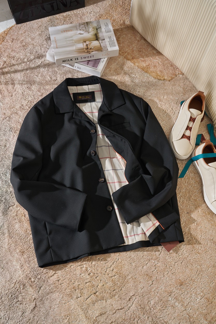 领导来了哦！行政款轻薄100%羊毛lP🆕经典系列夹克外领导的风范，不仅体现在言谈举止，更体现在衣着品味。