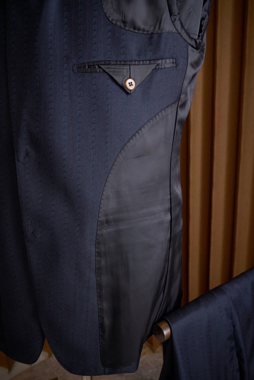 Luxurious HM Suit in Salsine and Wool Fabric, Perfect for Formal Occasions - 图片 8