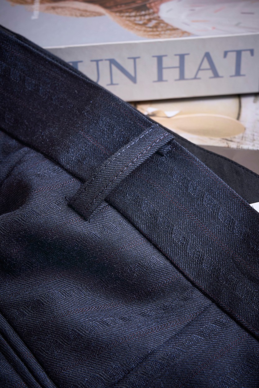 Luxurious Suit Integrating Salsine and Wool Fabric for Exceptional Style - 图片 7