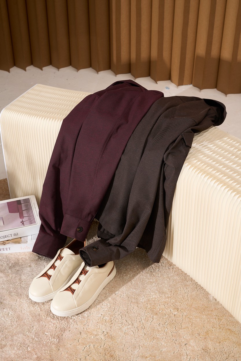 法式复古姜阿美咔叽猎装衬衫式外套lP🆕猎装外套深棕色调，更显硬朗气质。特点：这款外套属于法式多口袋工装夹