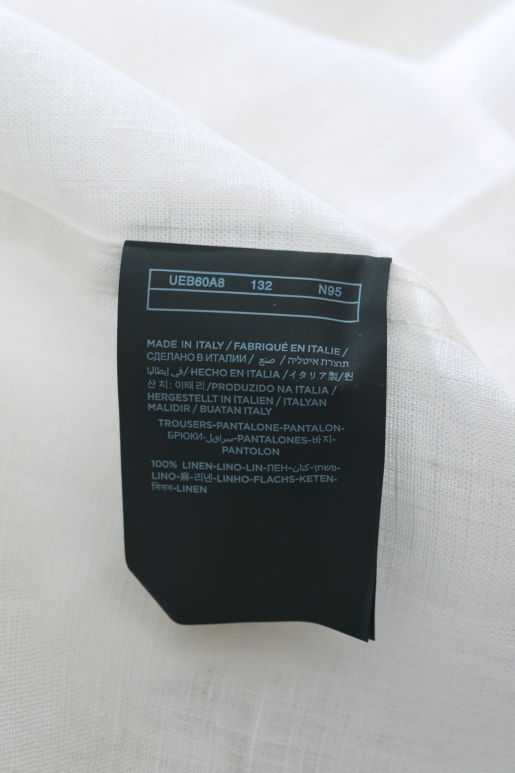 【“一件会呼吸的衬衫—以天然亚麻为肌底，从商务到休闲，赋予全天候舒适与品位。】环保染色工艺，减少化学残留