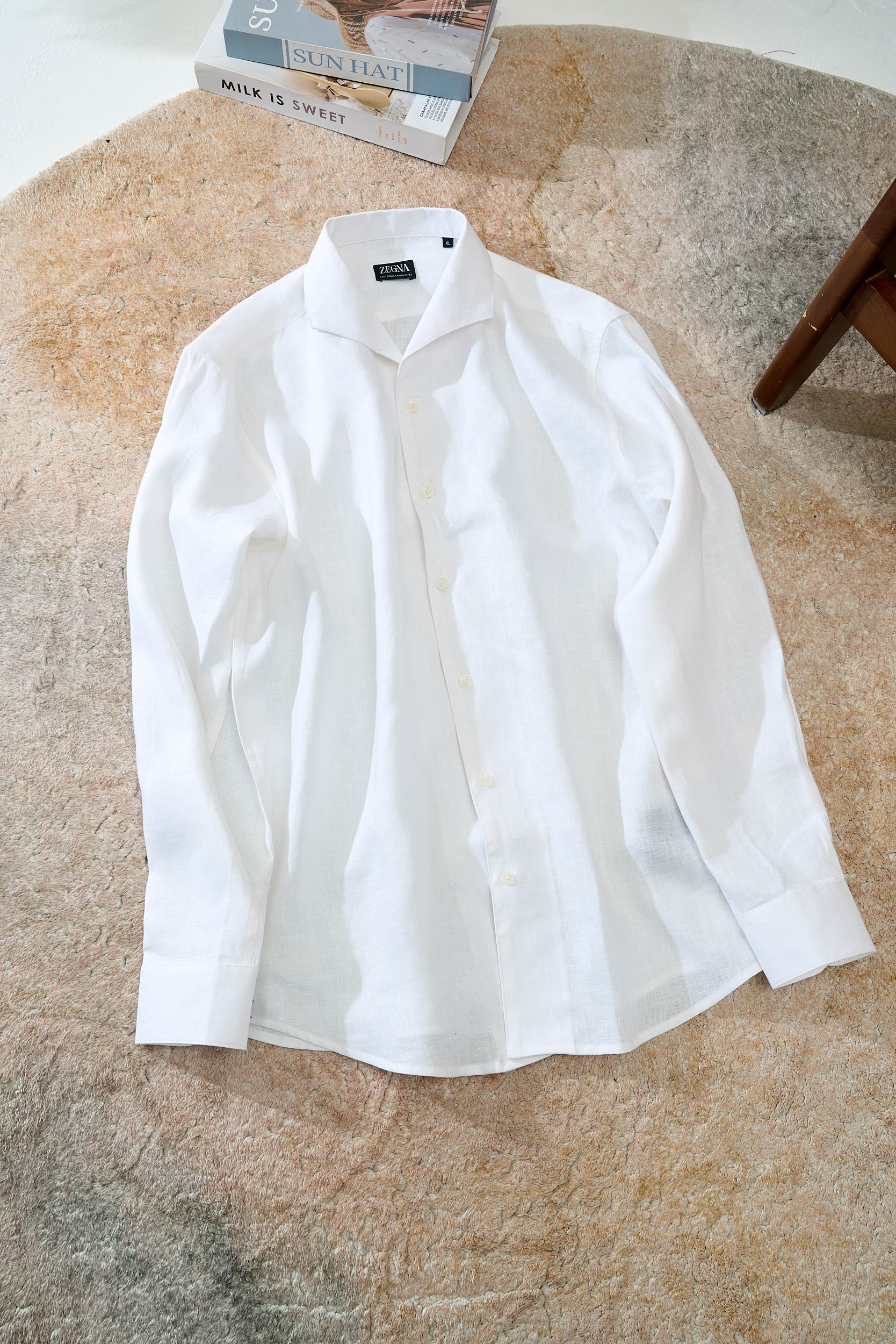 【“一件会呼吸的衬衫—以天然亚麻为肌底，从商务到休闲，赋予全天候舒适与品位。】环保染色工艺，减少化学残留