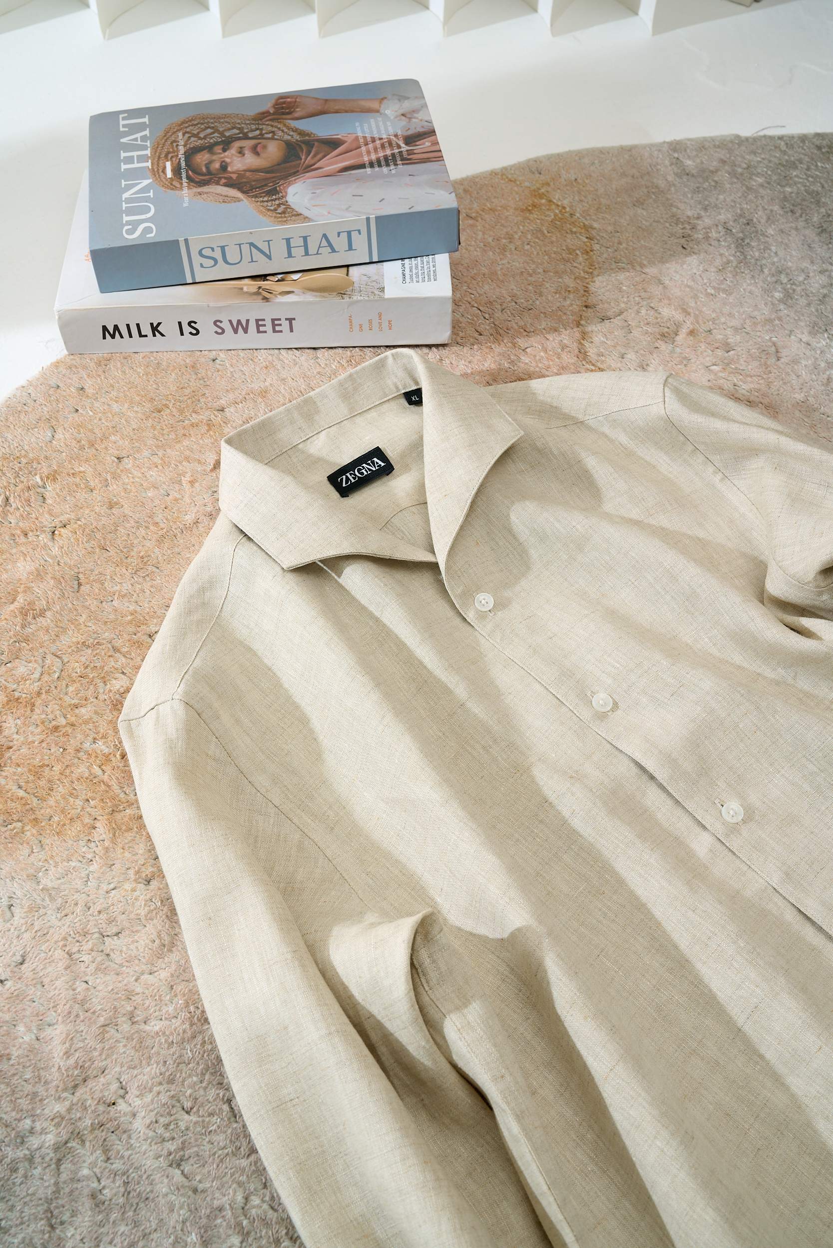 【“一件会呼吸的衬衫—以天然亚麻为肌底，从商务到休闲，赋予全天候舒适与品位。】环保染色工艺，减少化学残留