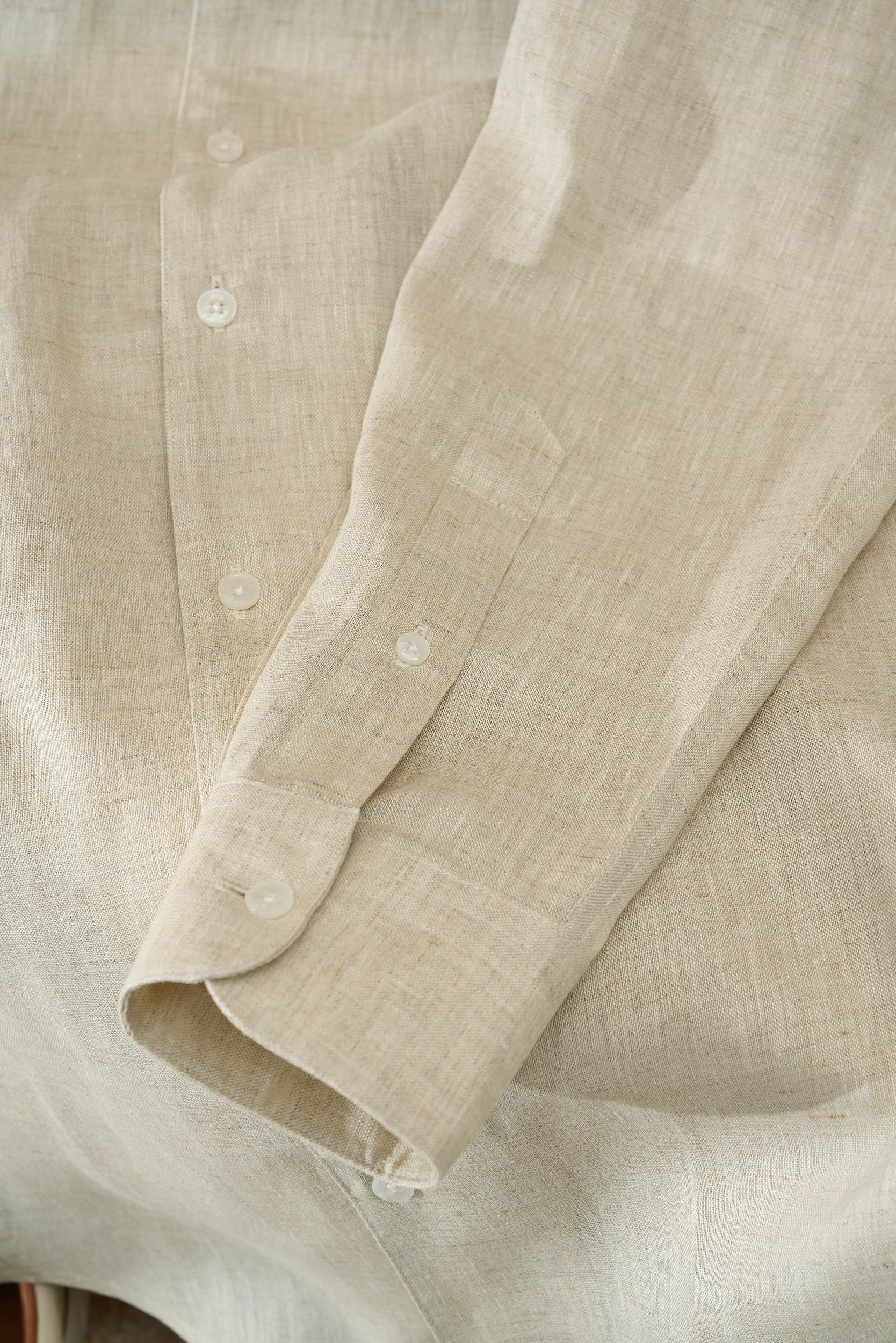 【“一件会呼吸的衬衫—以天然亚麻为肌底，从商务到休闲，赋予全天候舒适与品位。】环保染色工艺，减少化学残留