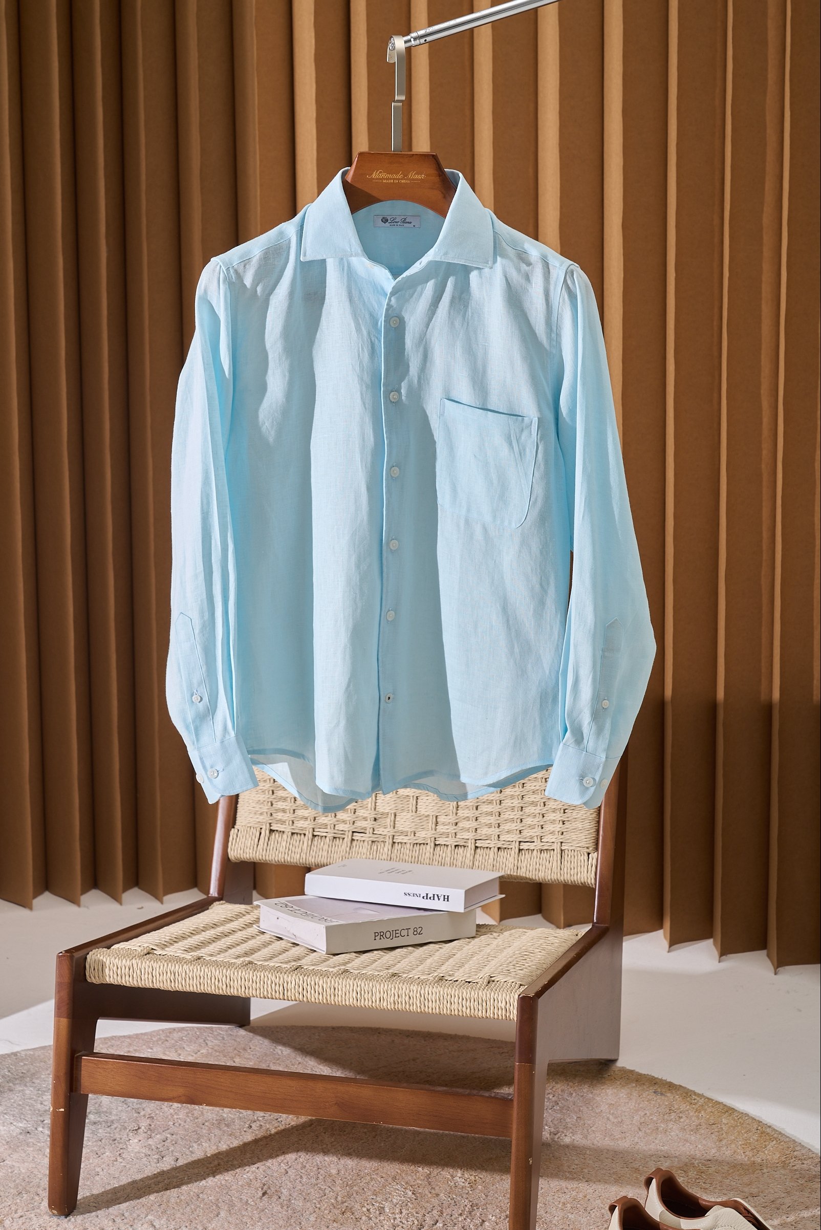 Summer Linen Shirt: Effortless Elegance and Cooling Comfort in High Temperatures
