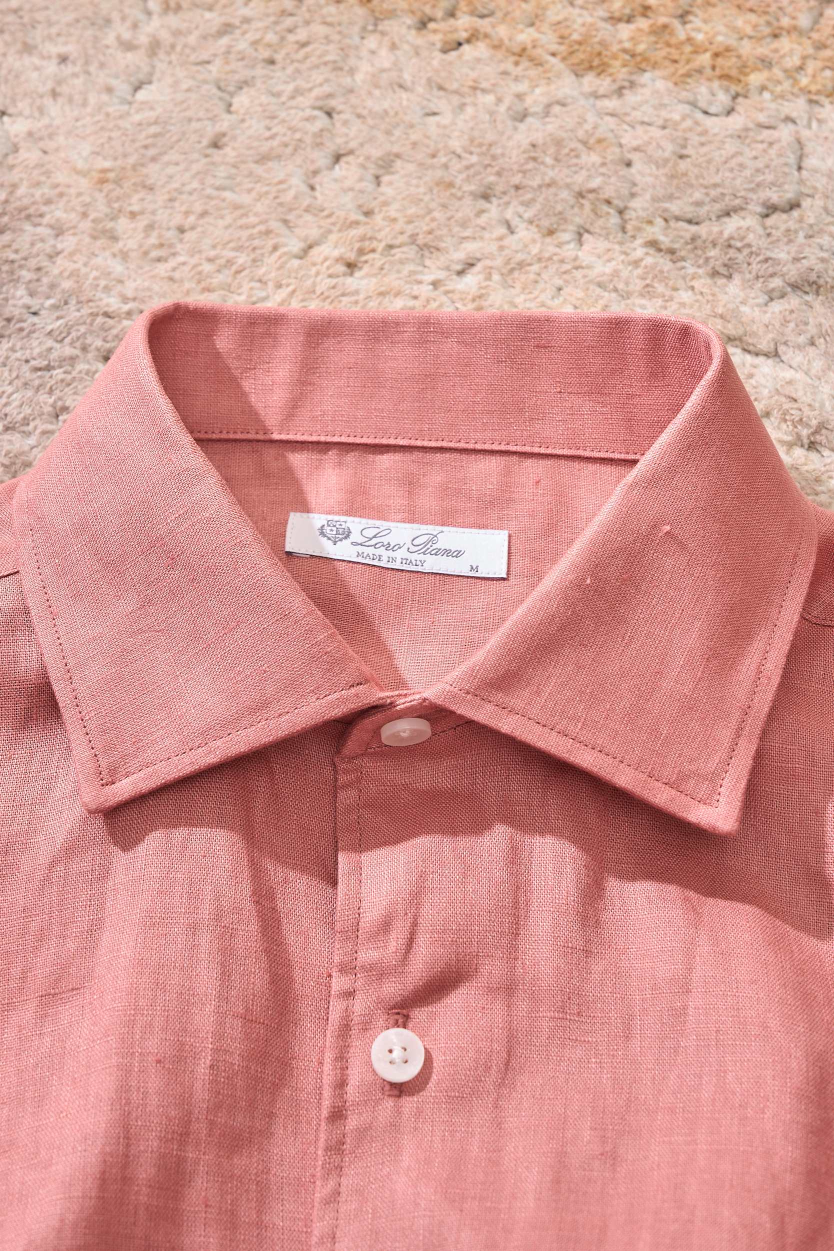 Linen Shirt: Summer Aesthetic Design for Cool Comfort in Various Settings - 图片 4