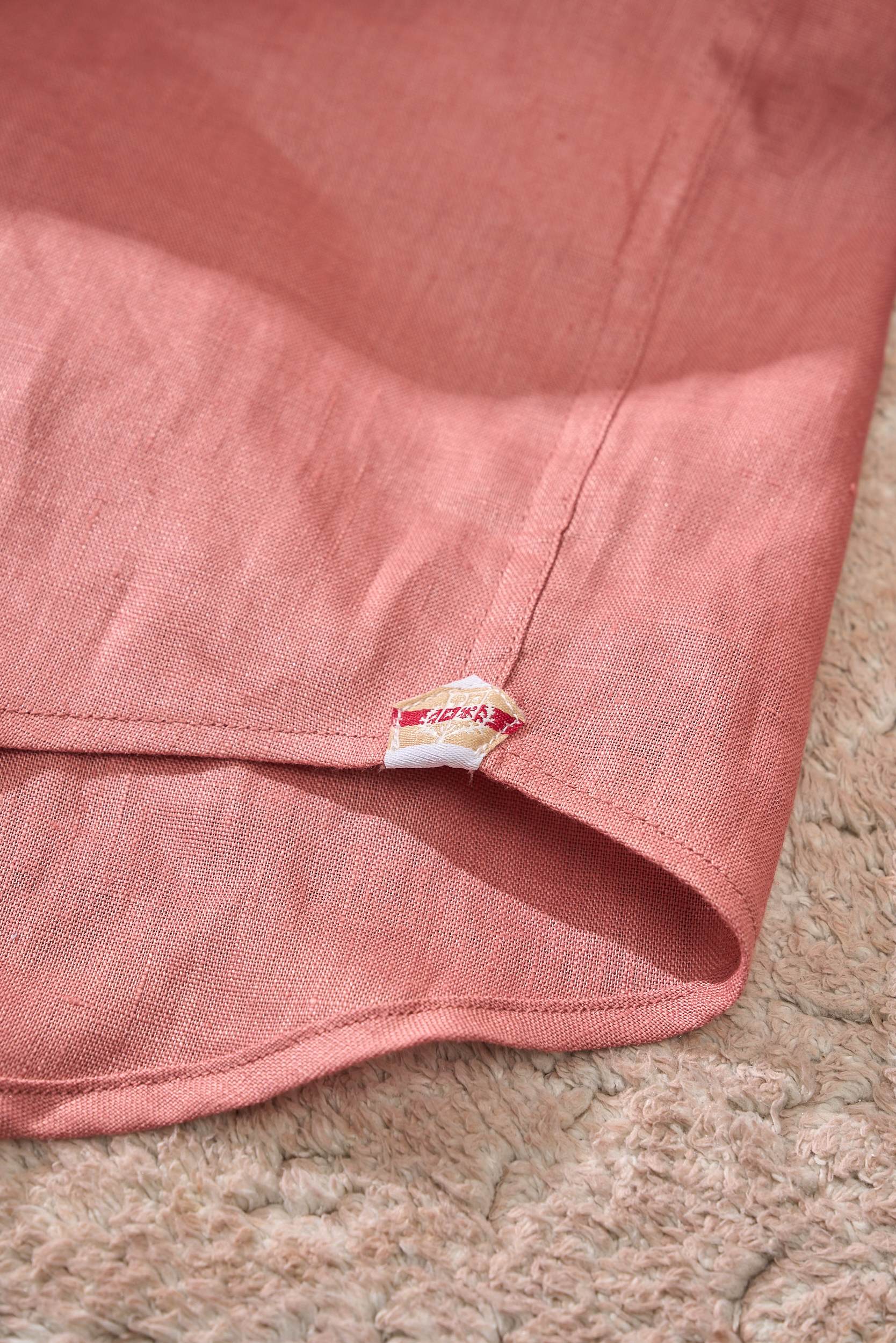 Linen Shirt: Summer Aesthetic Design for Cool Comfort in Various Settings - 图片 7