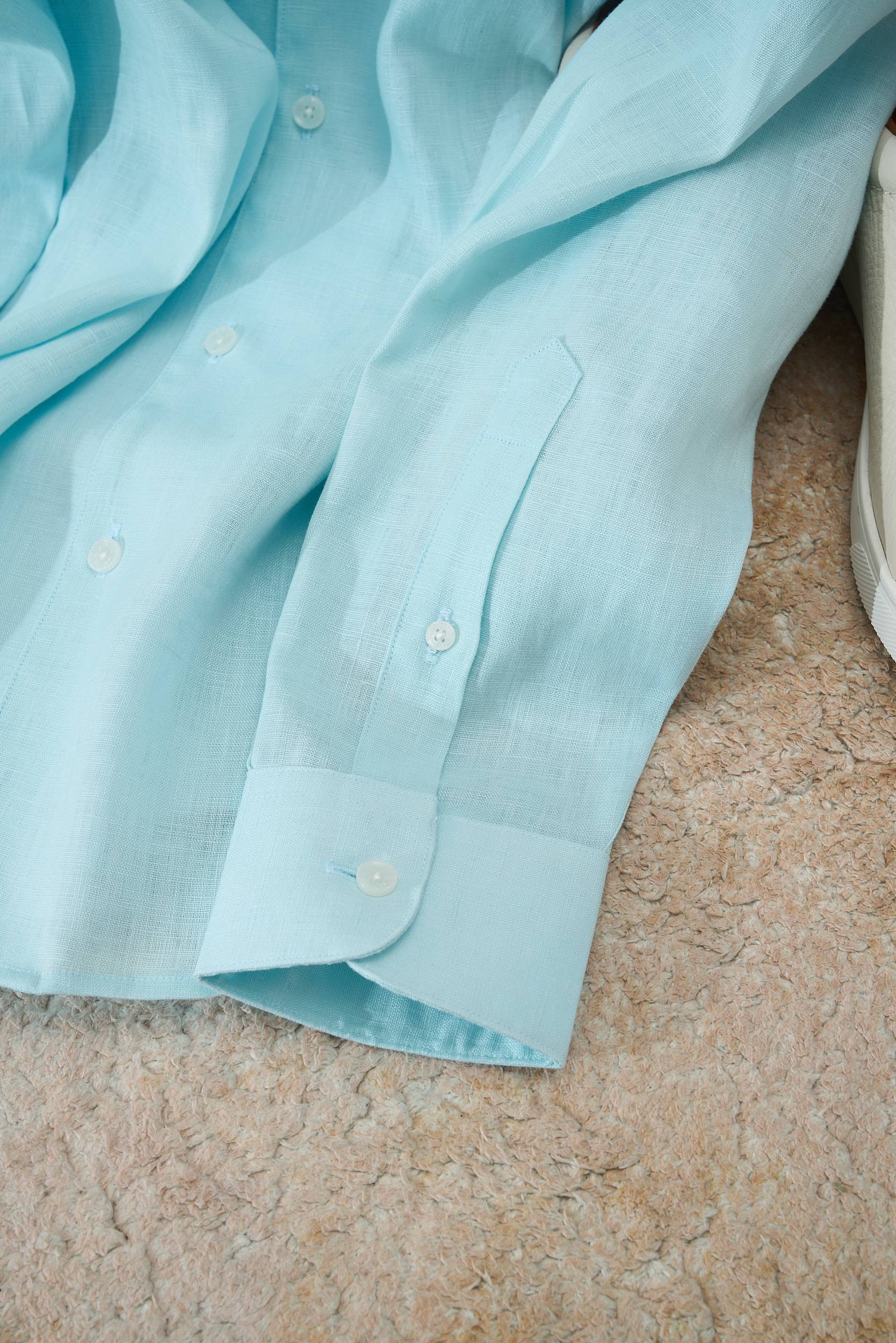 【“一件会呼吸的衬衫—以天然亚麻为肌底，从商务到休闲，赋予全天候舒适与品位。】环保染色工艺，减少化学残留