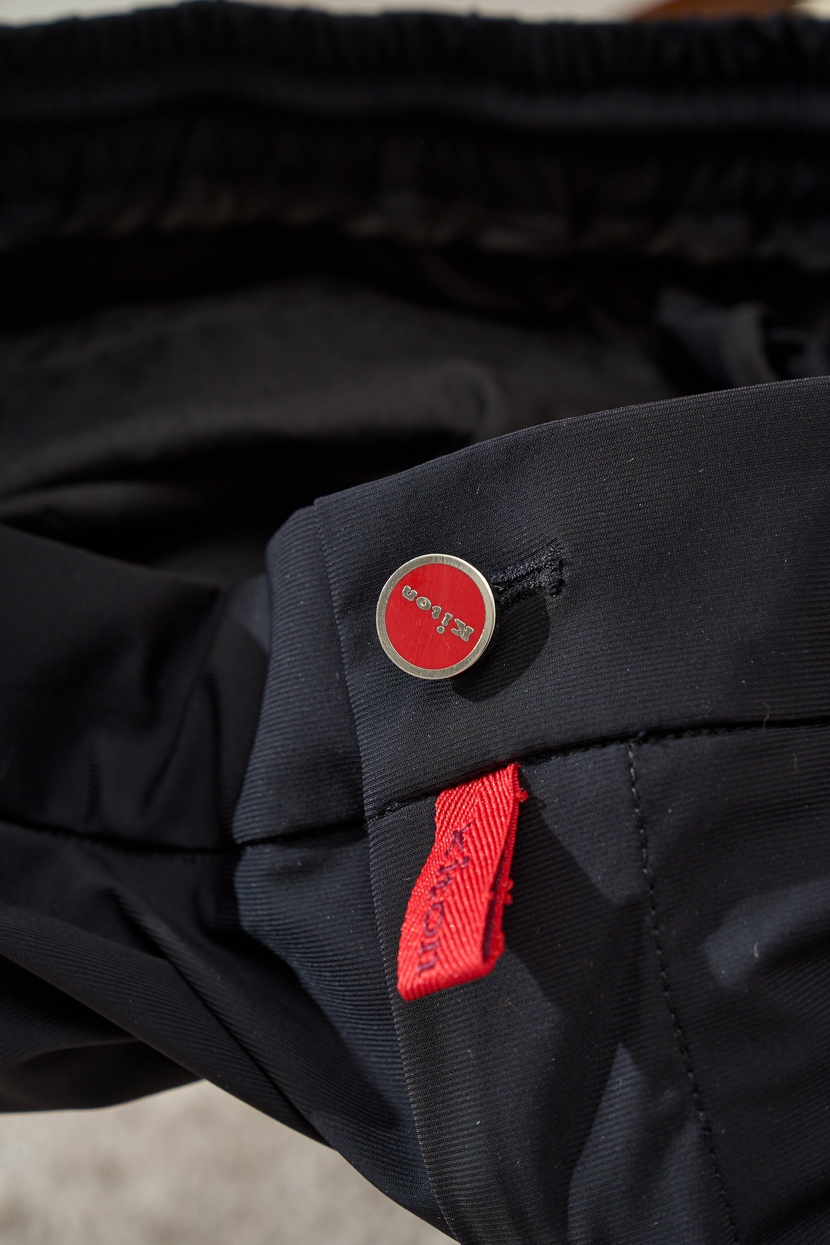 High-Quality Regenerated Polyester Leisure Shorts for Summer Comfort and Style - 图片 3