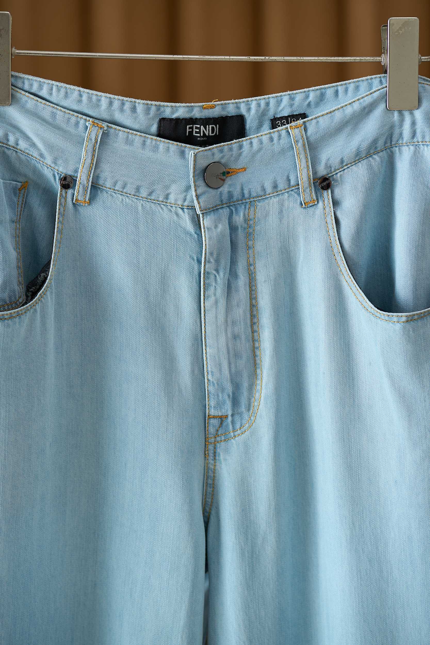 High-Quality Cowboy Jeans: Comfort, Durability, and Style in Every Detail - 图片 3