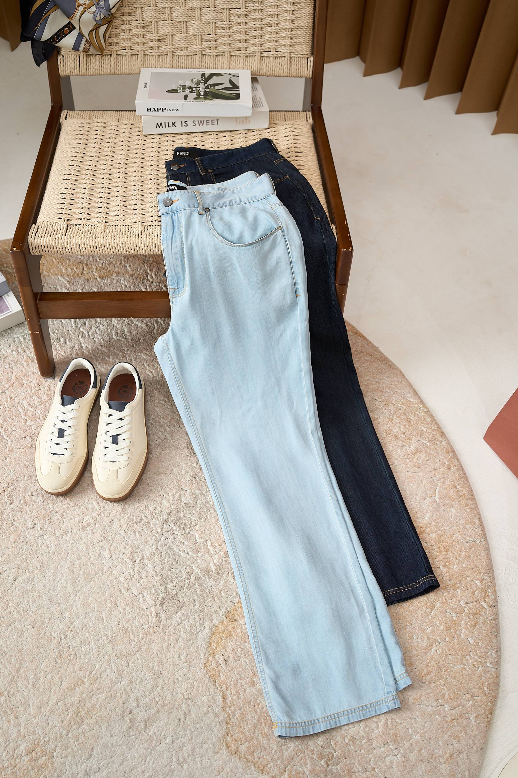 Review of High-Quality Light Blue Jeans with Unique Design and Durable Materials