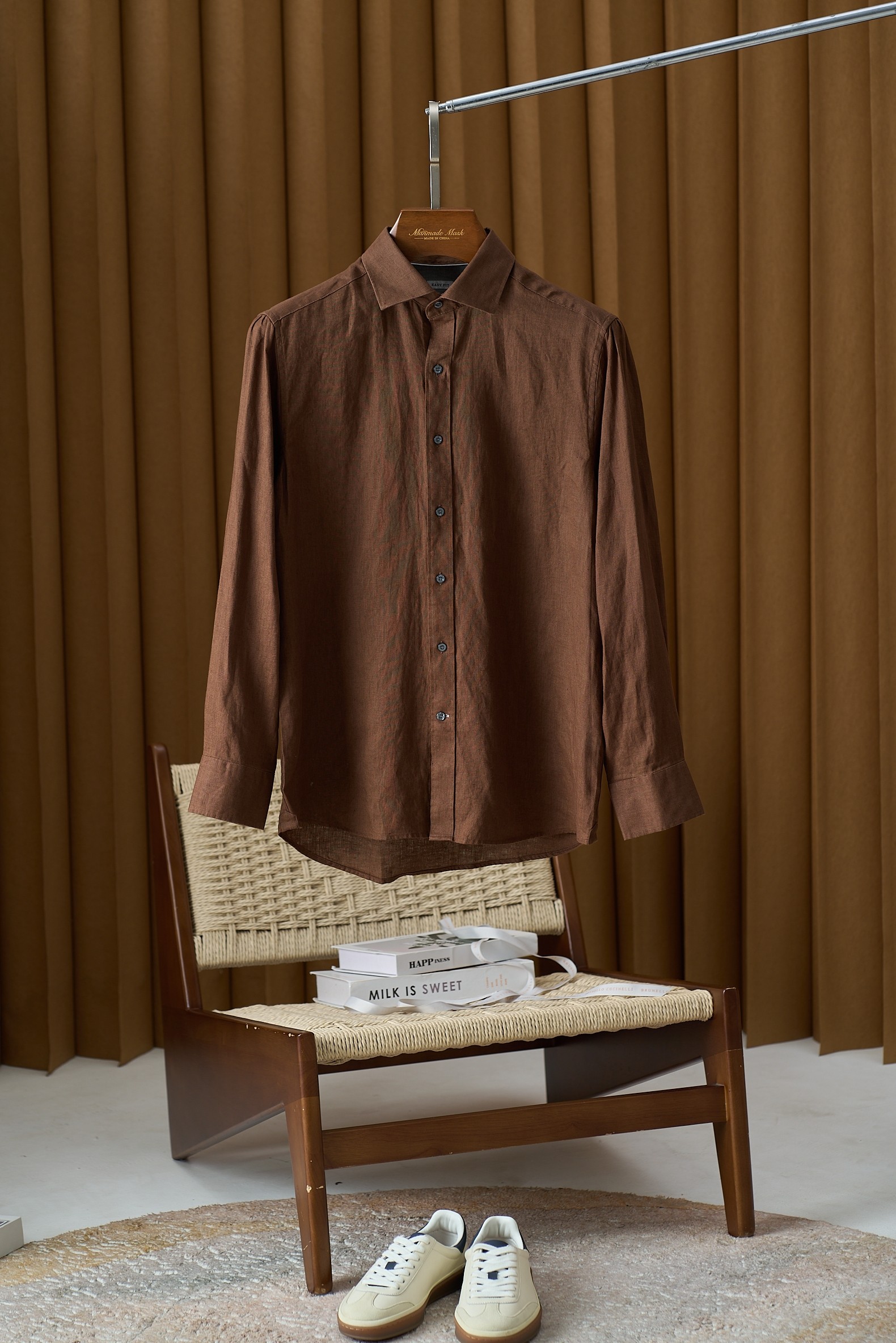 Sophisticated and Breathable Shirt for Stylish Summer Comfort in All Sizes