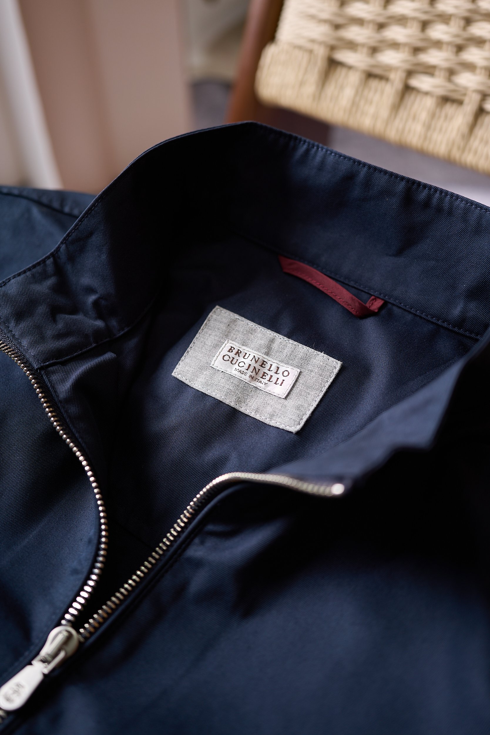 【于简约廓形，邂逅意式奢华美学 BC轻商务夹克外套】在男士时尚的广袤版图中，总有一些品牌宛如璀璨星辰，以