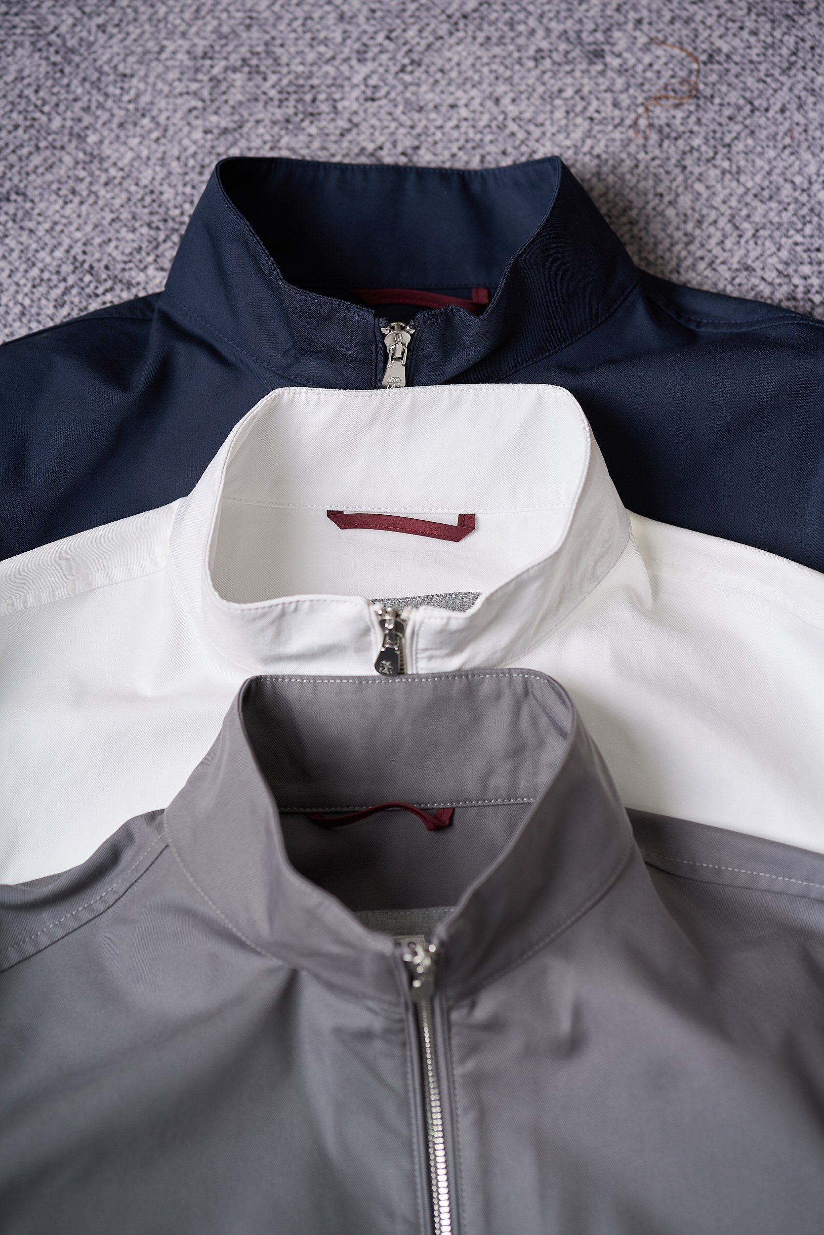 【于简约廓形，邂逅意式奢华美学 BC轻商务夹克外套】在男士时尚的广袤版图中，总有一些品牌宛如璀璨星辰，以