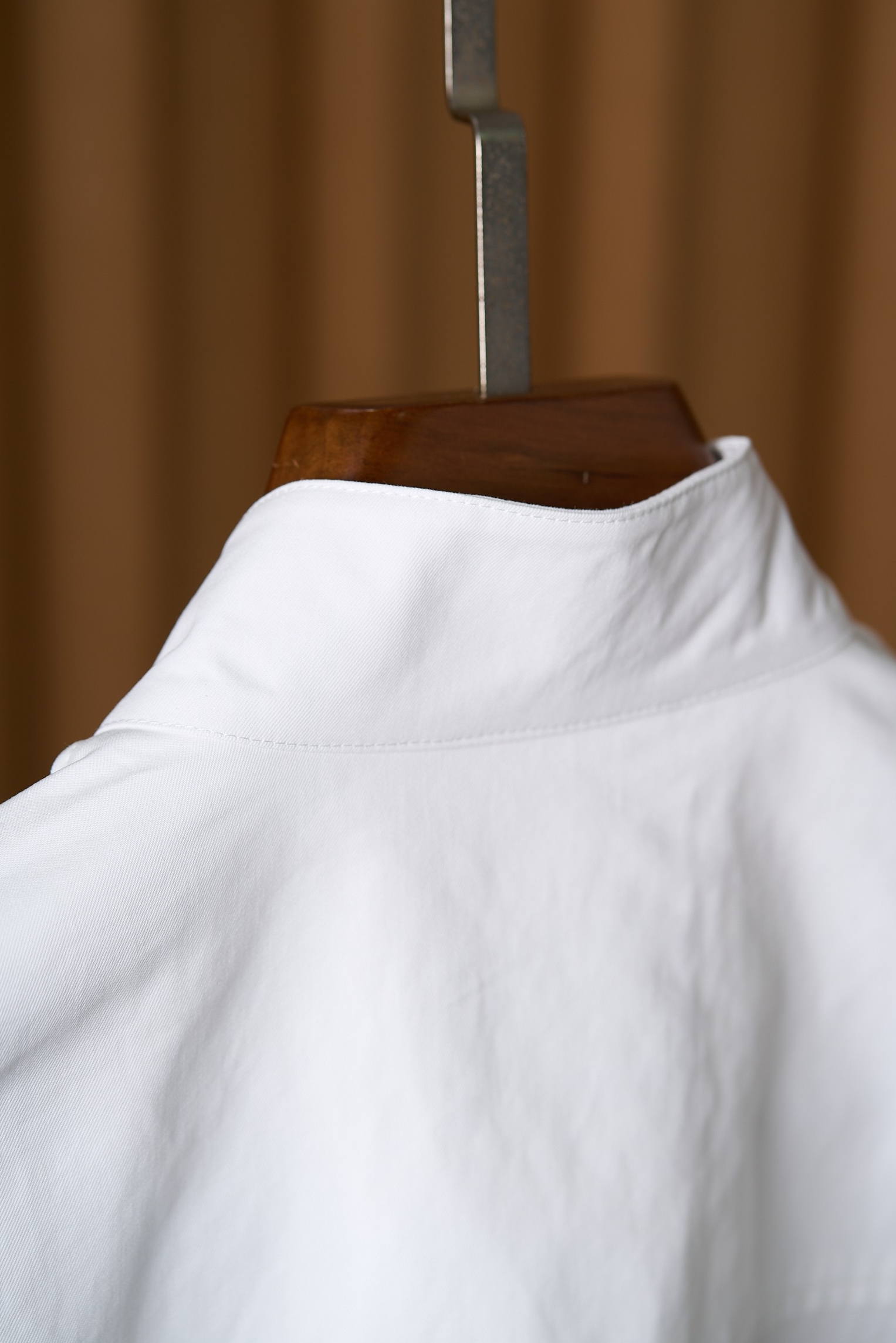 【于简约廓形，邂逅意式奢华美学 BC轻商务夹克外套】在男士时尚的广袤版图中，总有一些品牌宛如璀璨星辰，以