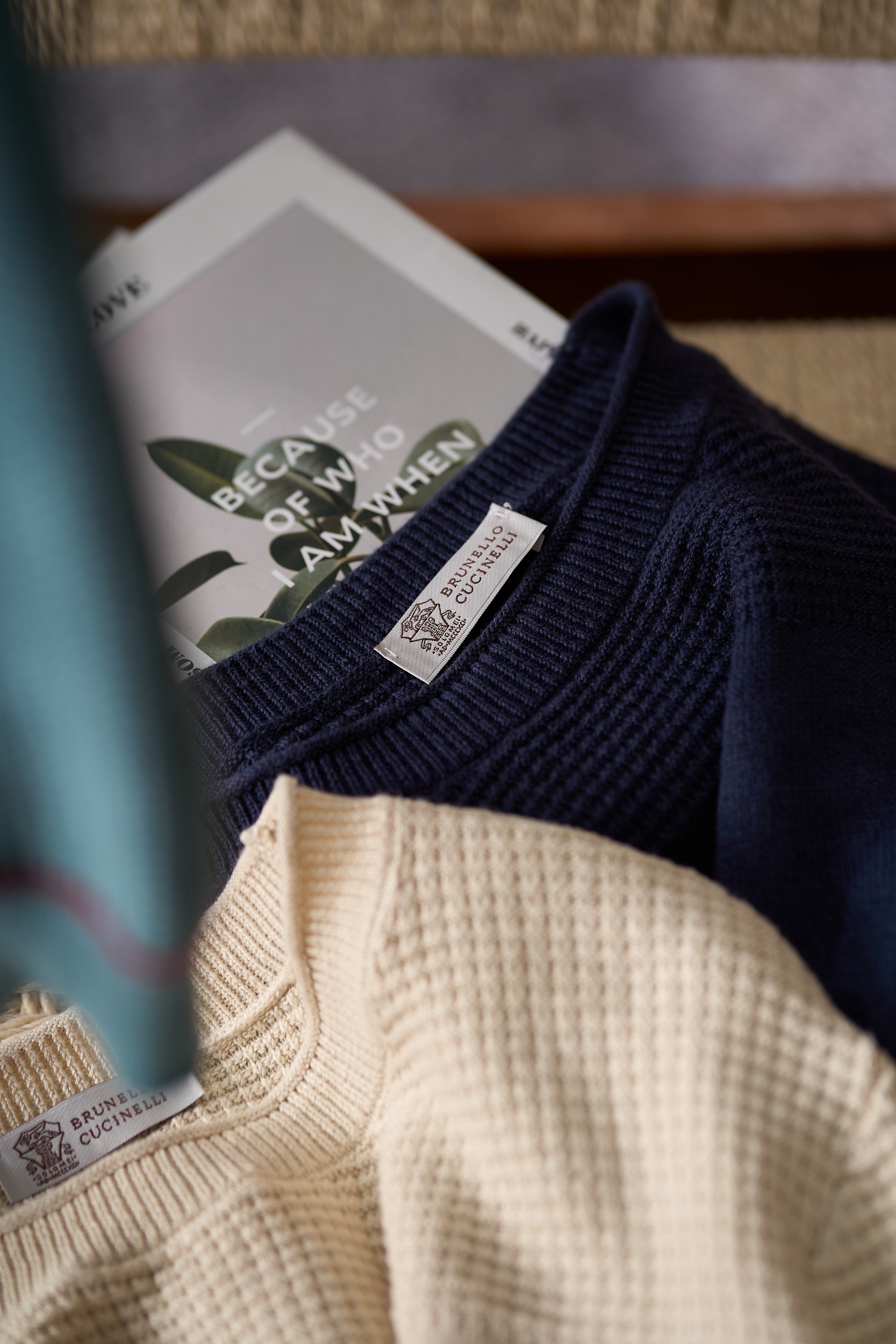 【航海的灵感优雅独特华夫格卷边圆领设计77%亚麻23%棉色织纱线长袖针织衫】男士航海风华夫格长袖针织衫：