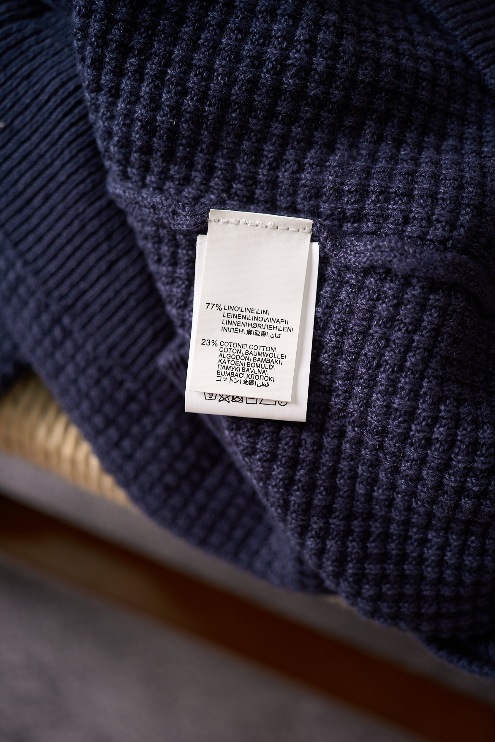 【航海的灵感优雅独特华夫格卷边圆领设计77%亚麻23%棉色织纱线长袖针织衫】男士航海风华夫格长袖针织衫：