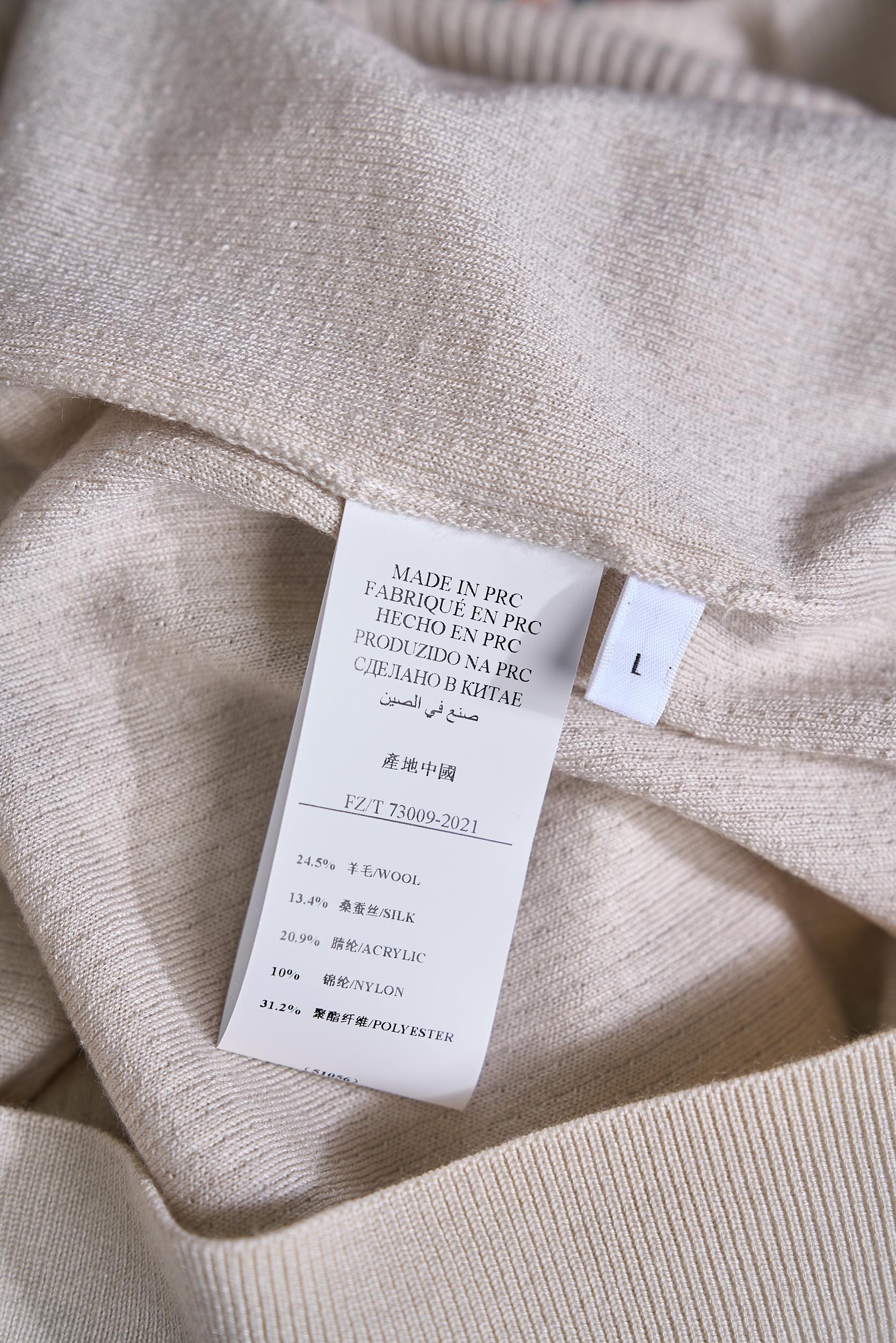 可内搭外穿的针织衫！含羊毛桑蚕丝混纺纱线穿着舒适柔软立体华夫格针织圆领羊毛衫男士圆领华夫格羊毛衫：一衣两