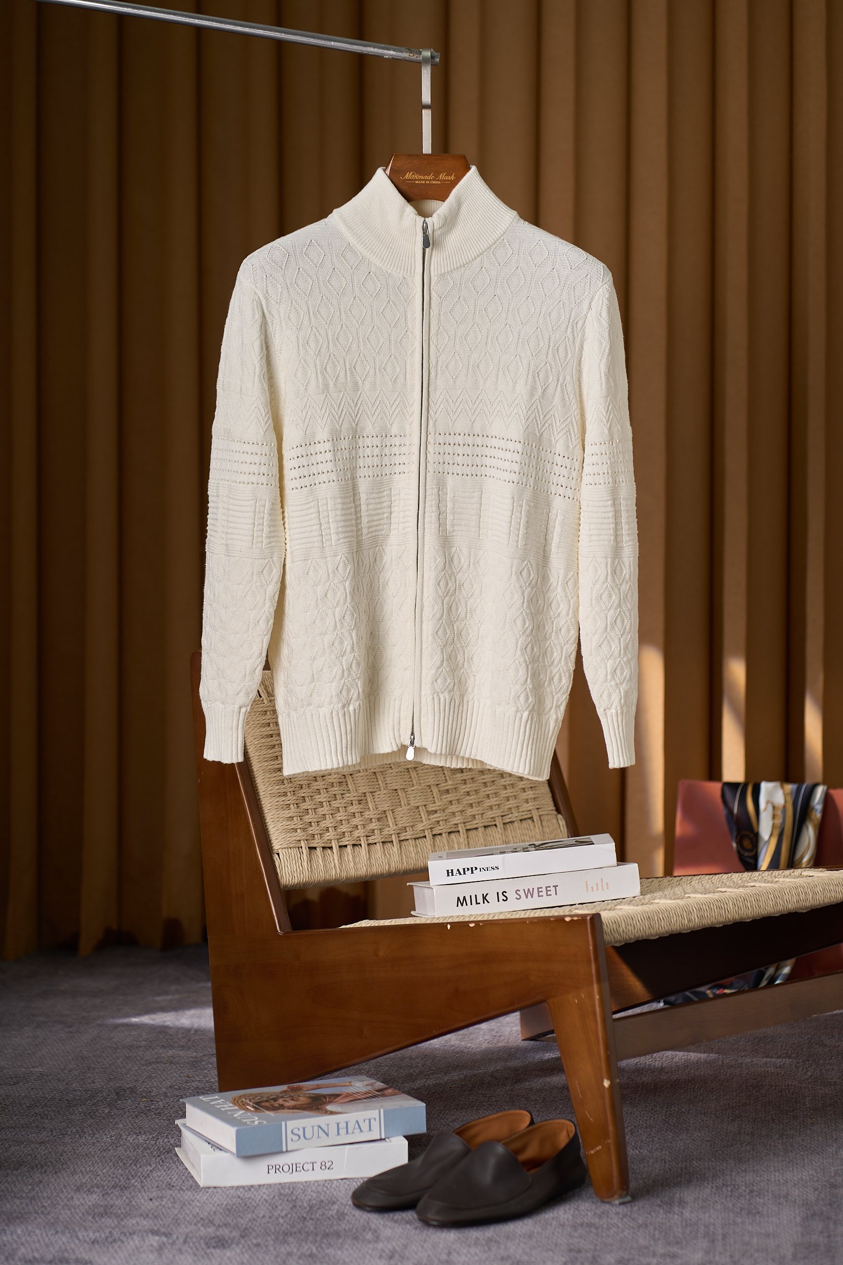 【BC家针织提花客供纱线含77%亚麻23%棉立领拉链款针织开衫外套】BC家男士立领拉链针织开衫：亚麻棉混