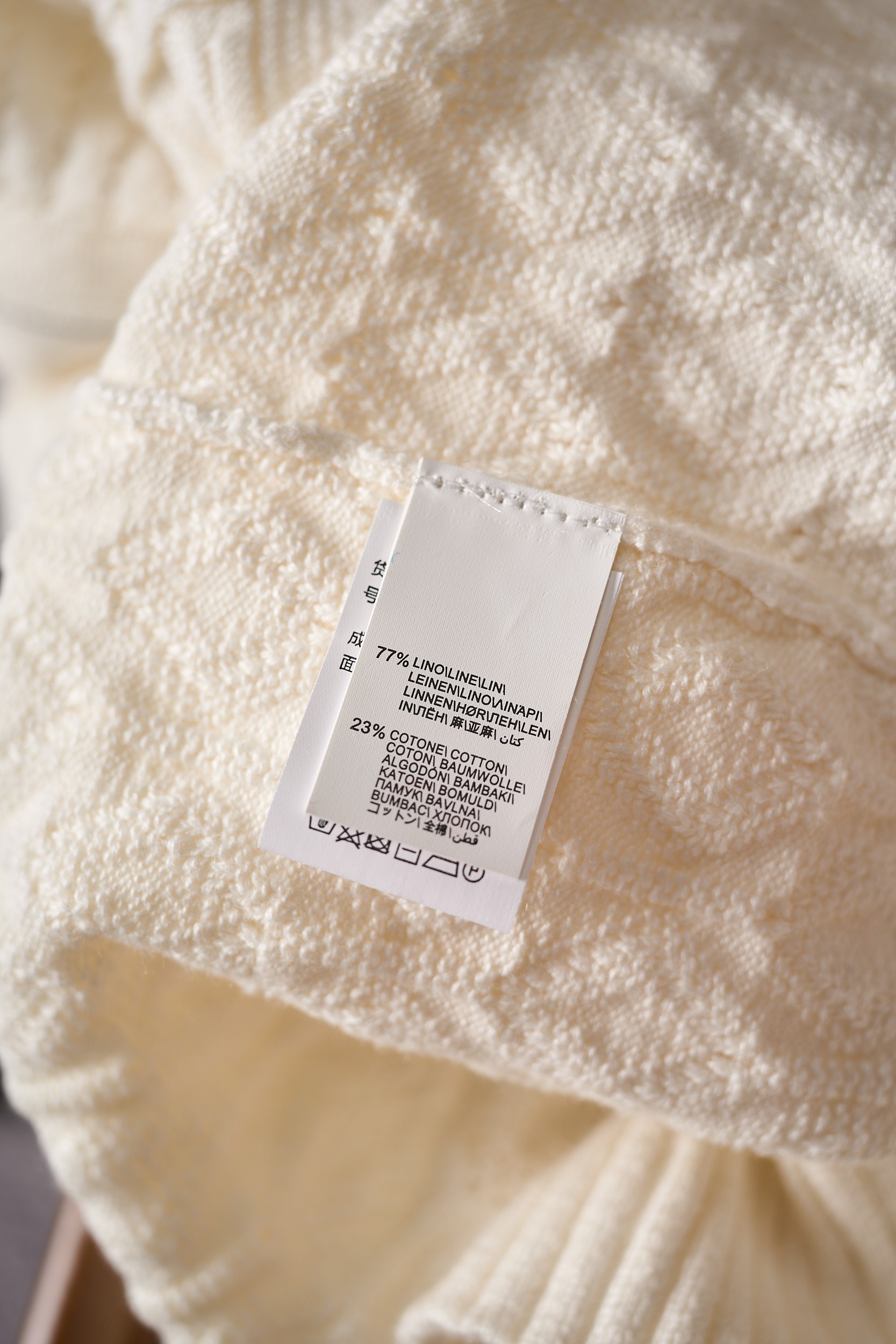 【BC家针织提花客供纱线含77%亚麻23%棉立领拉链款针织开衫外套】BC家男士立领拉链针织开衫：亚麻棉混