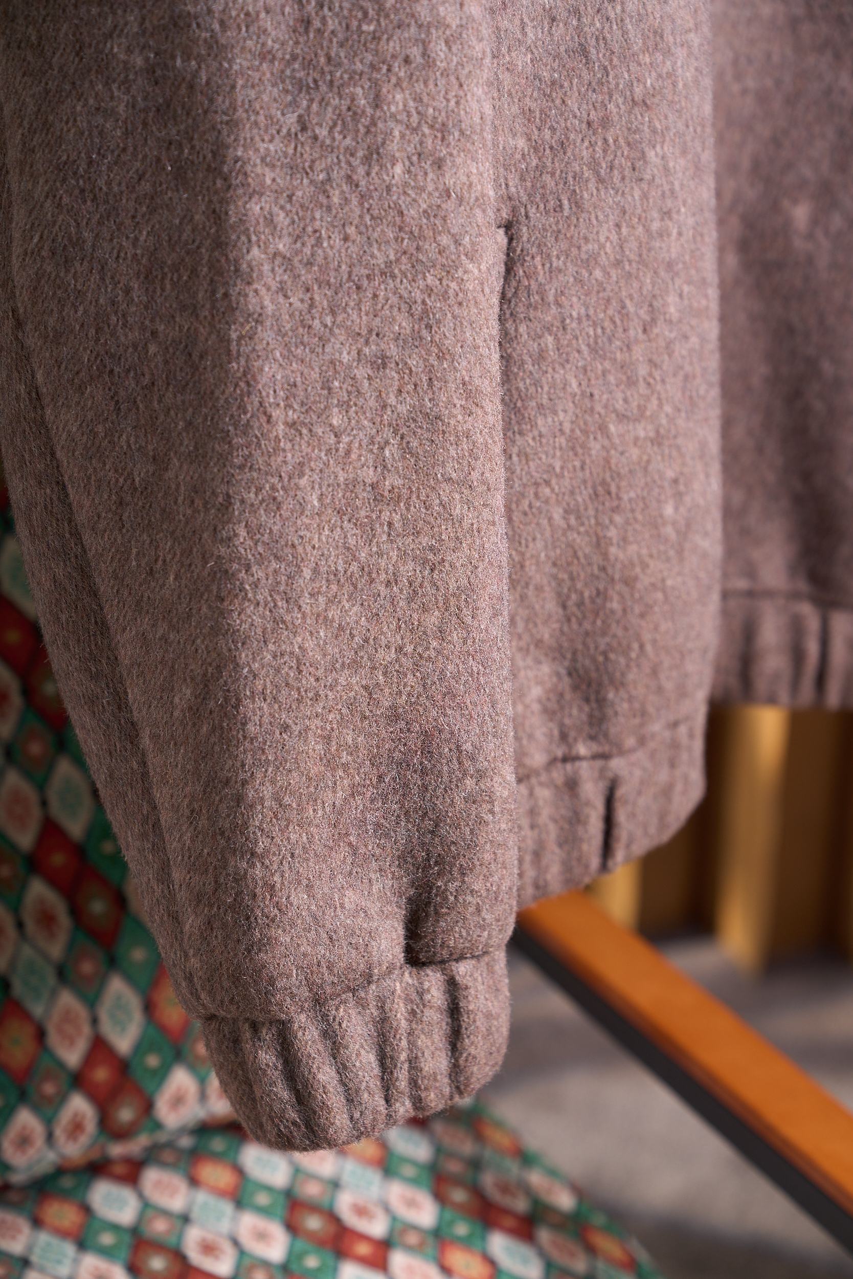 【微阔时尚立领花纱羊毛羊绒混纺双面尼双拉链设计夹克毛呢外套】男士微阔立领花纱毛呢夹克：双拉链设计，解锁高